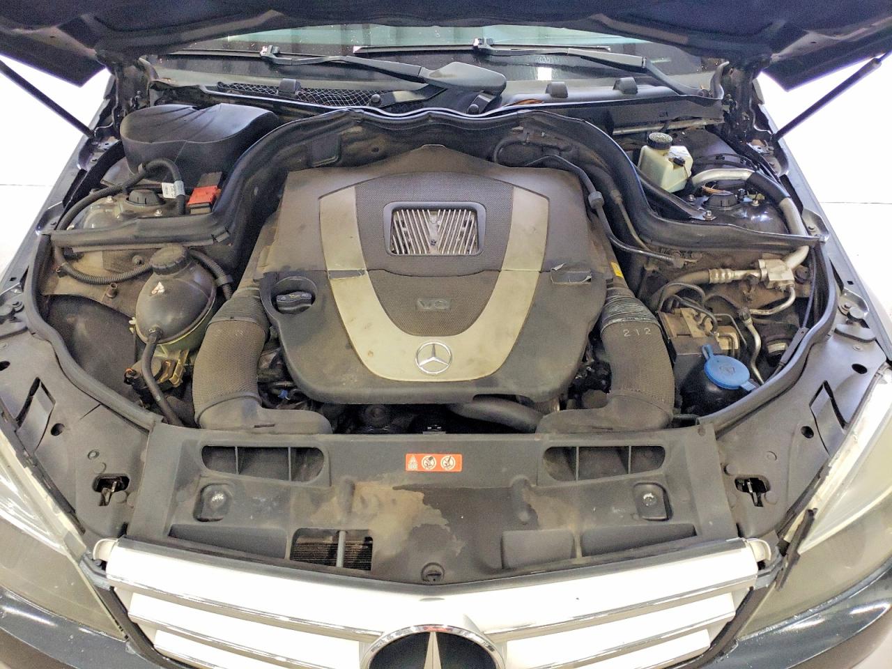 2011 Mercedes-benz C 300 4matic Gray vin: WDDGF8BB9BF652597