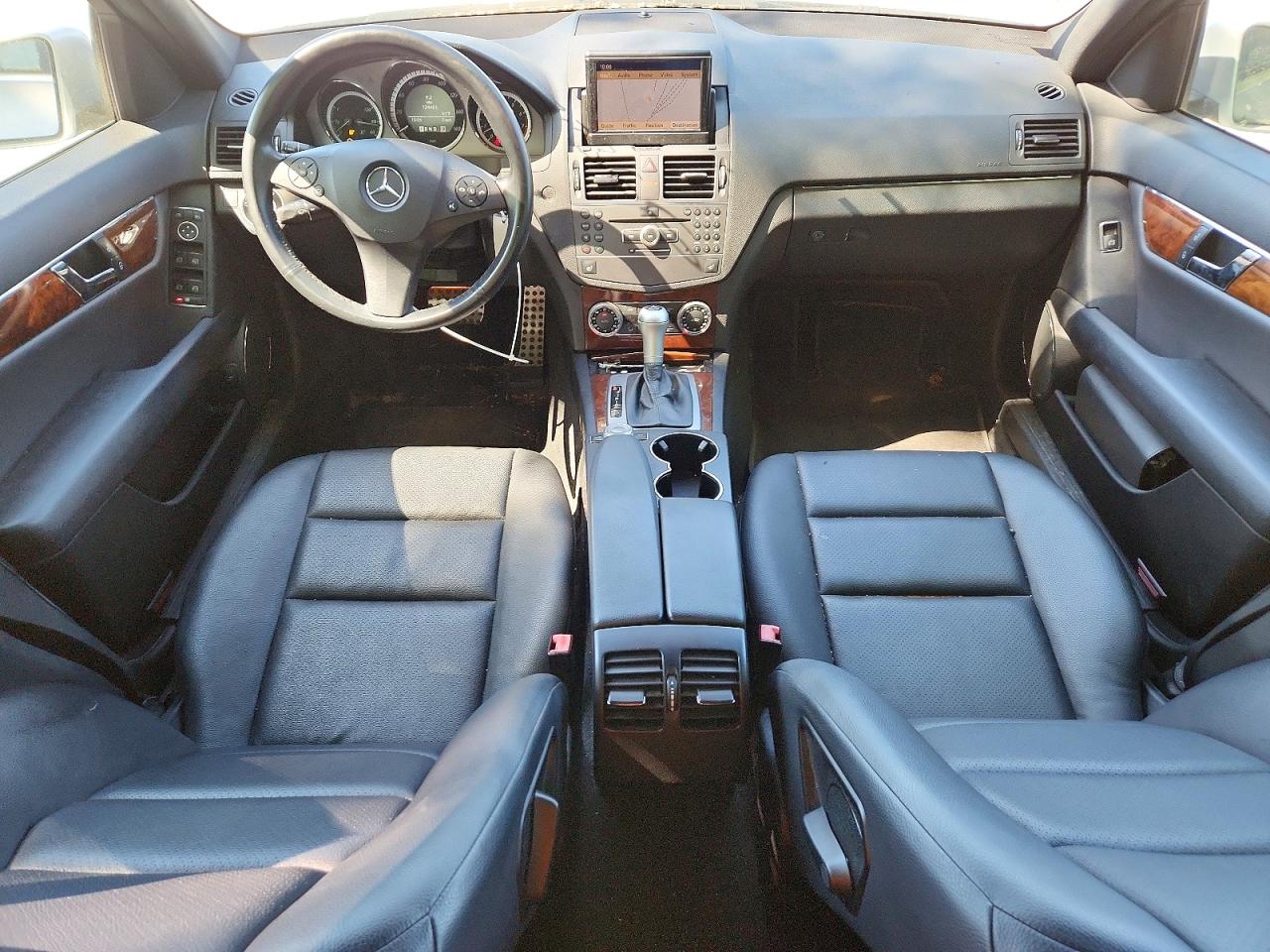 2011 Mercedes-benz C 300 4matic Серебряный vin: WDDGF8BB9BR148615