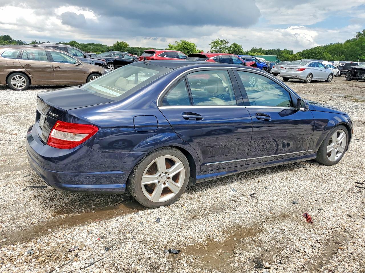 2011 Mercedes-benz C 300 4matic Синий vin: WDDGF8BB9BR159226