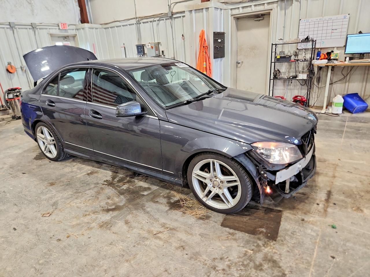 2011 Mercedes-benz C 300 4matic Gray vin: WDDGF8BB9BR185518