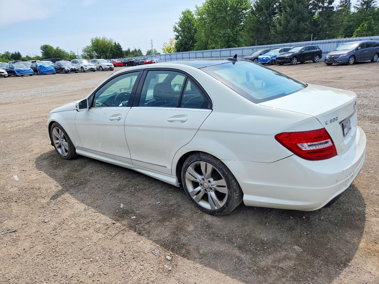2012 Mercedes-benz C 300 4matic Белый vin: WDDGF8BB9CA648094
