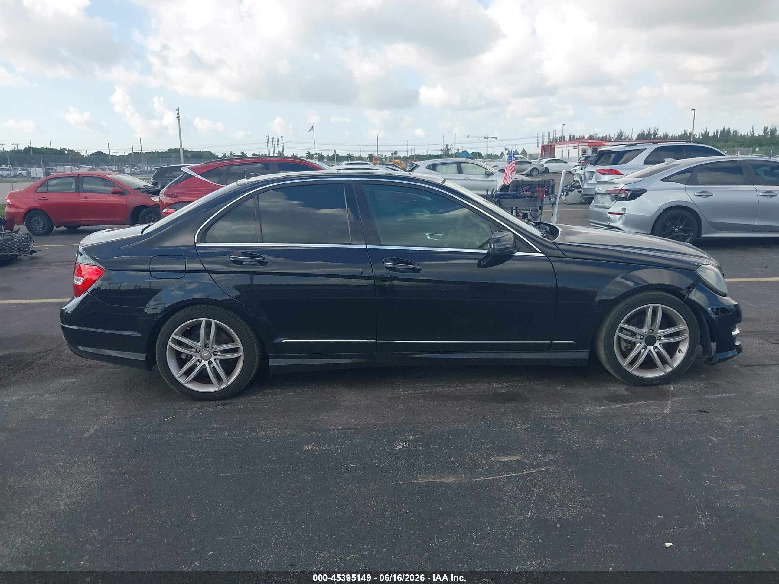 2012 Mercedes-benz C 300 Sport 4matic Black vin: WDDGF8BB9CA696579