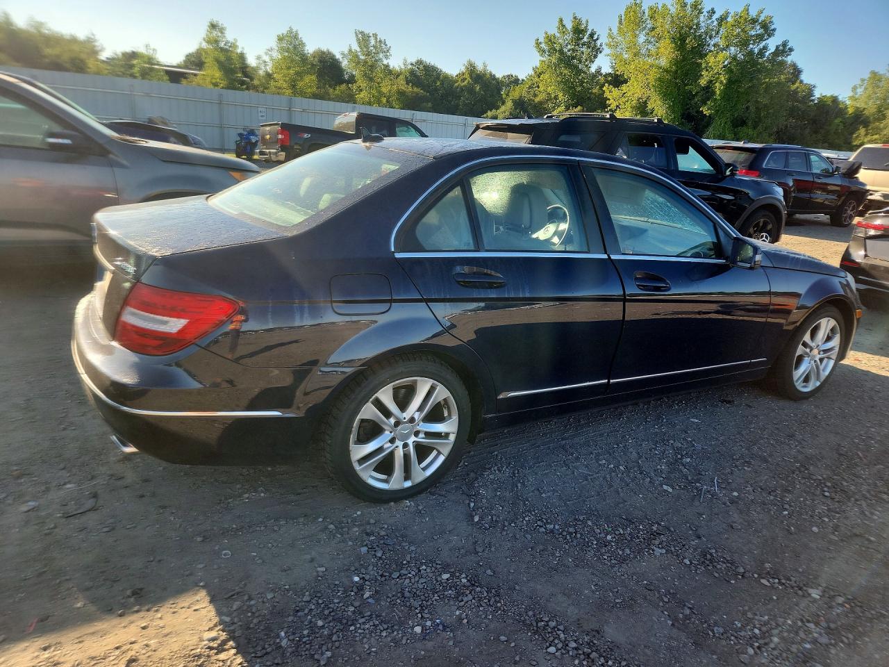 2012 Mercedes-benz C 300 4matic Blue vin: WDDGF8BB9CA709296