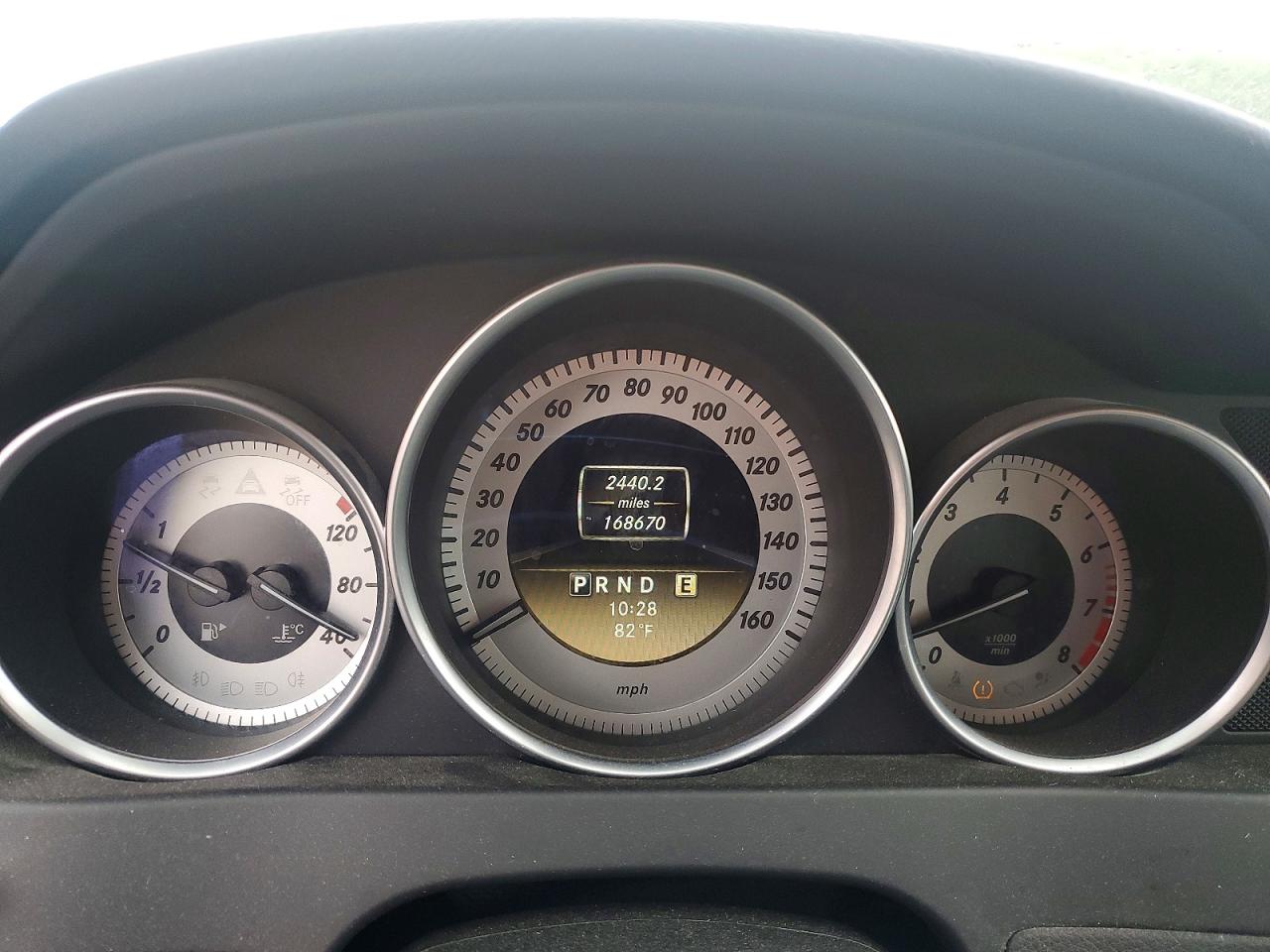 2012 Mercedes-benz C 300 4matic White vin: WDDGF8BB9CR234783