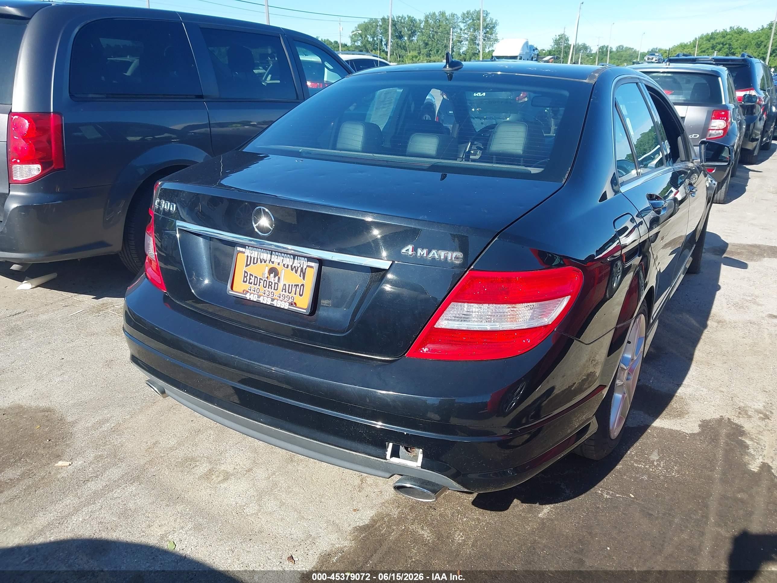 2010 Mercedes-benz C 300 Luxury 4matic/sport 4matic Черный vin: WDDGF8BBXAF366756