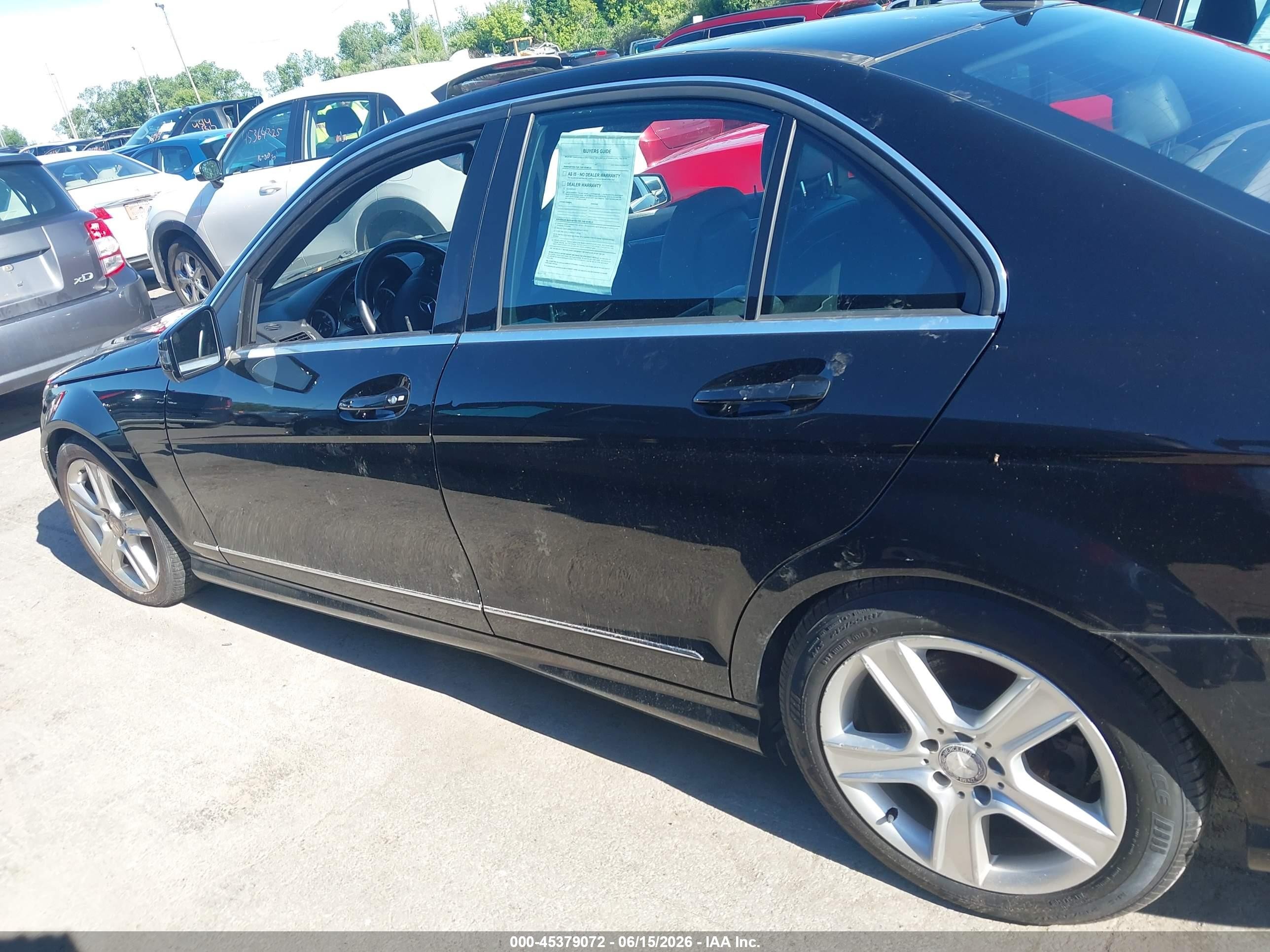 2010 Mercedes-benz C 300 Luxury 4matic/sport 4matic Черный vin: WDDGF8BBXAF366756
