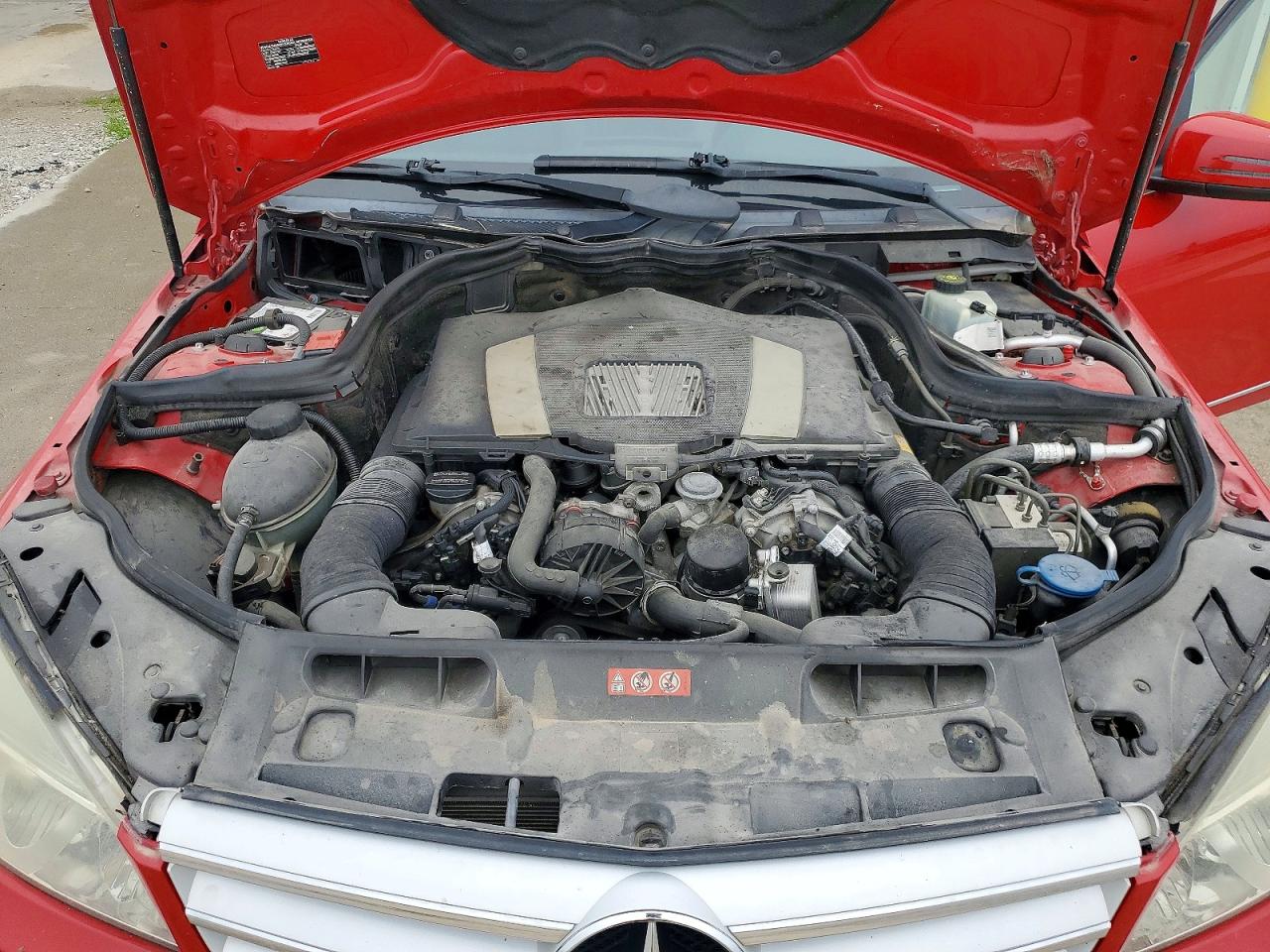 2010 Mercedes-benz C 300 4matic Red vin: WDDGF8BBXAR090044