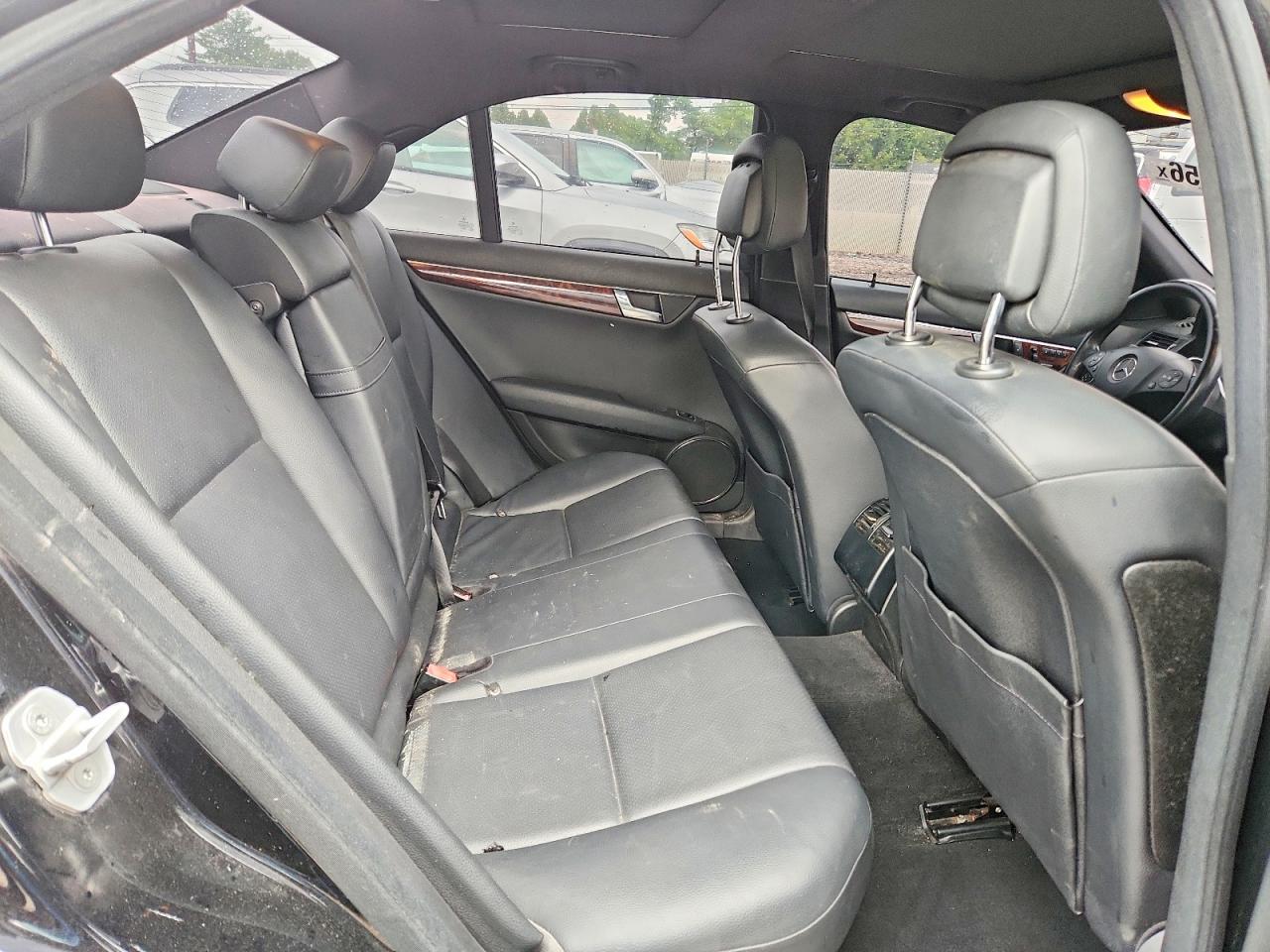 2010 Mercedes-benz C 300 4matic Black vin: WDDGF8BBXAR096426