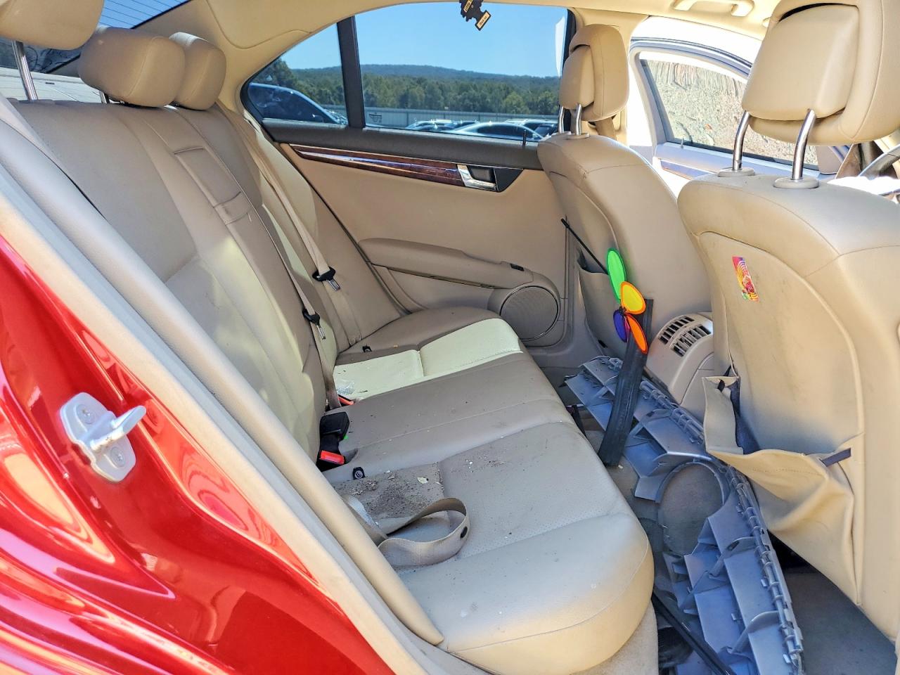 2010 Mercedes-benz C 300 4matic Red vin: WDDGF8BBXAR104928