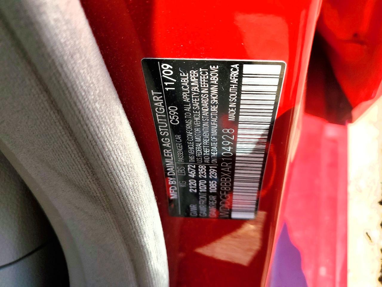 2010 Mercedes-benz C 300 4matic Red vin: WDDGF8BBXAR104928
