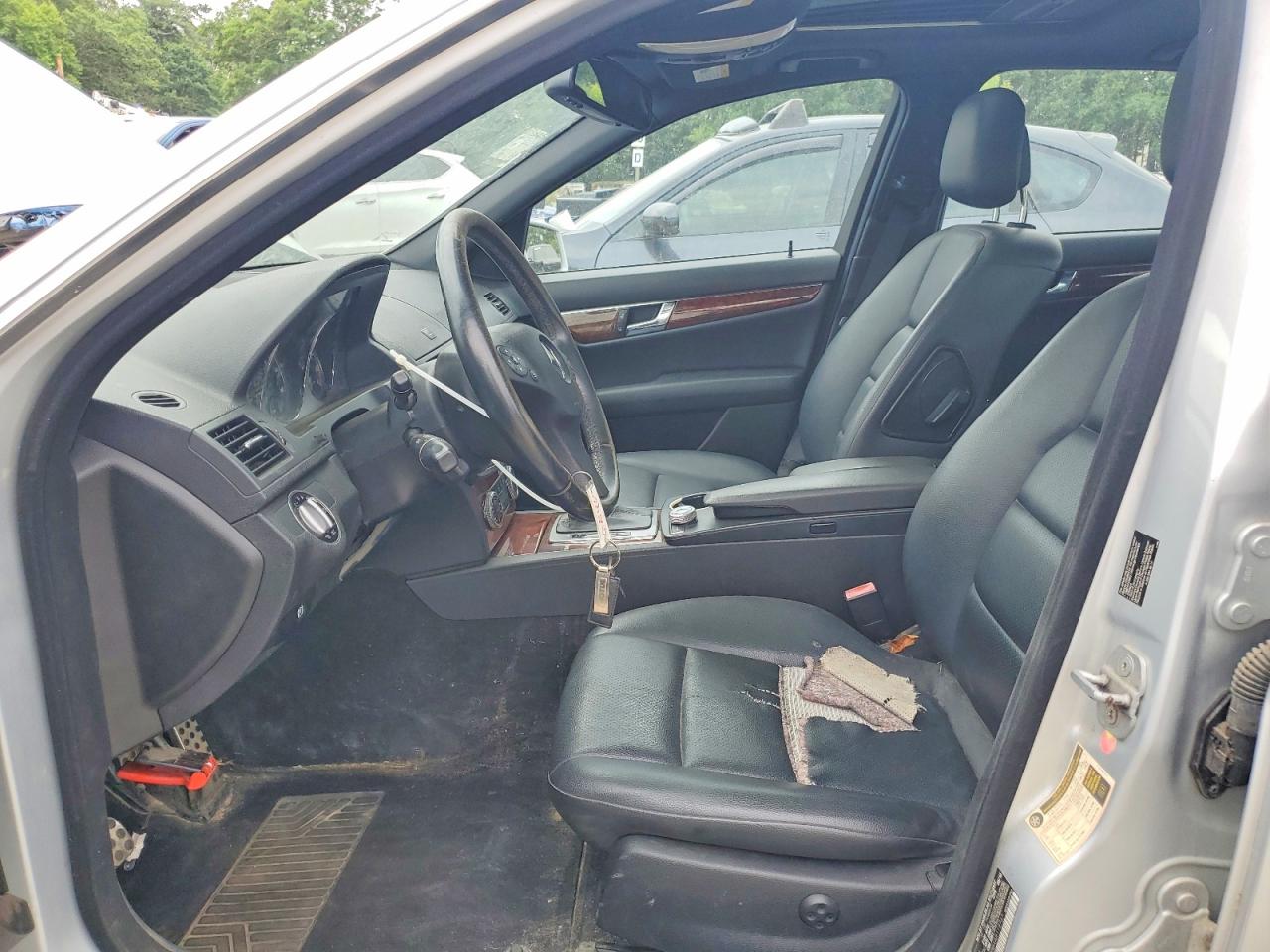2010 Mercedes-benz C 300 4matic Silver vin: WDDGF8BBXAR119767