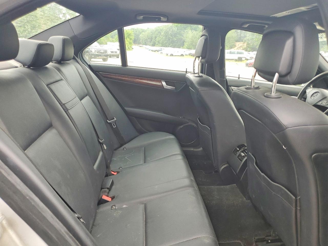 2010 Mercedes-benz C 300 4matic Silver vin: WDDGF8BBXAR119767