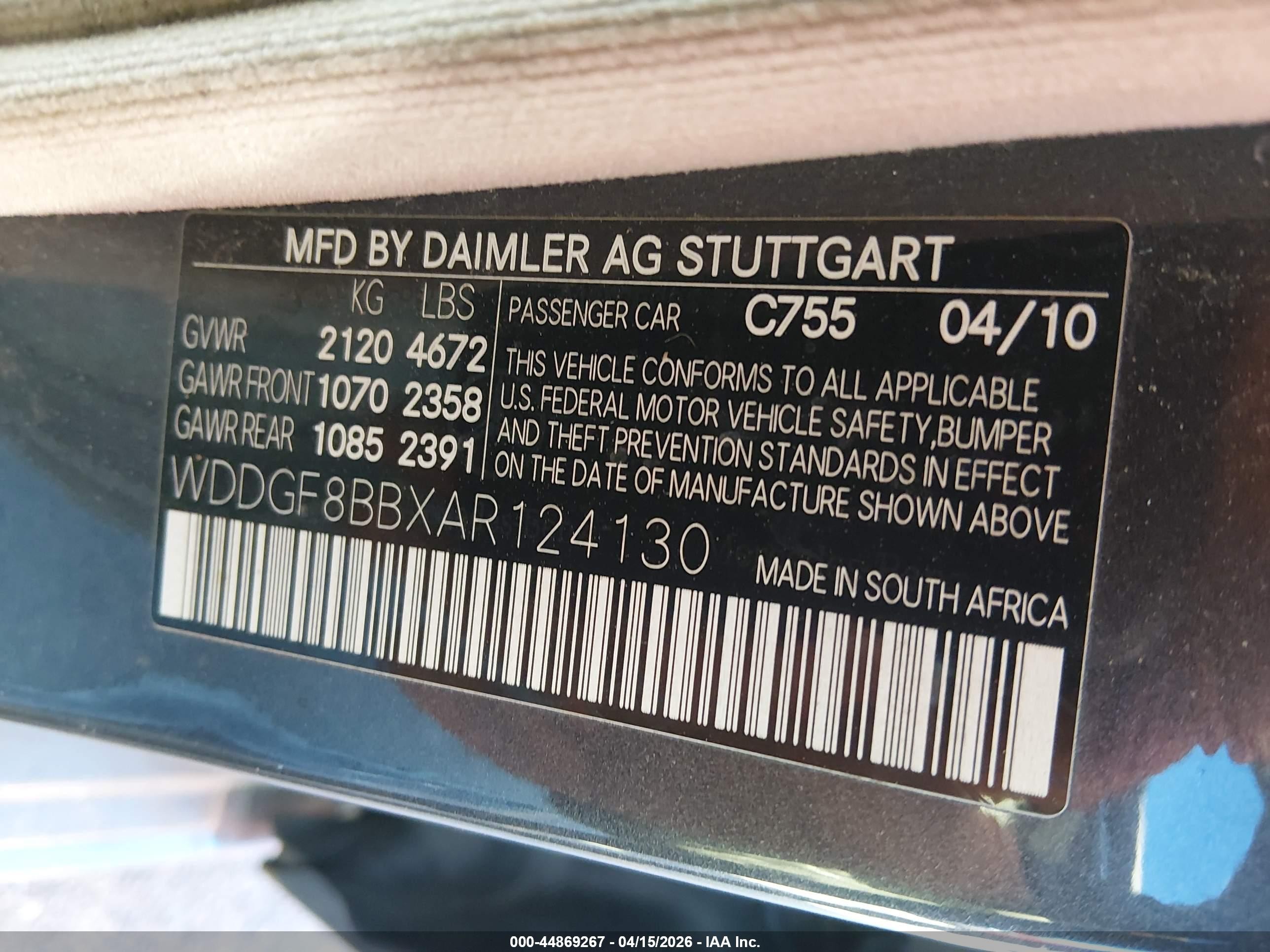 2010 Mercedes-benz C 300   Black vin: WDDGF8BBXAR124130