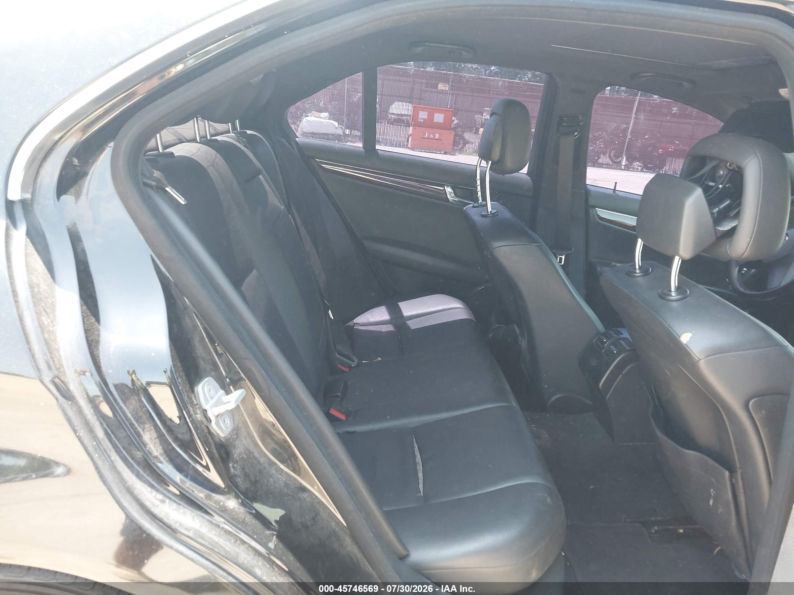 2011 Mercedes-benz C 300 Sport 4matic Black vin: WDDGF8BBXBF643231