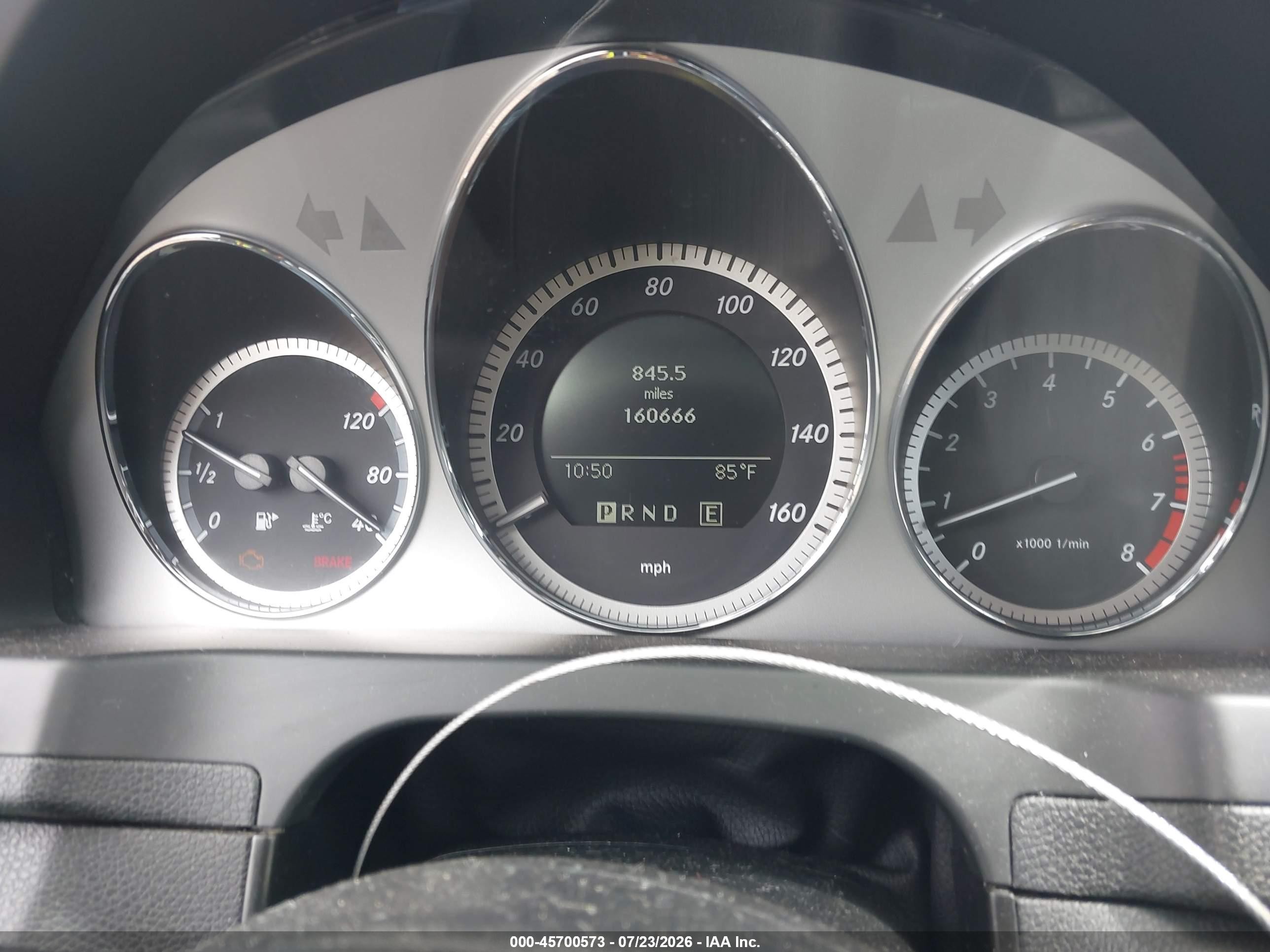 2011 Mercedes-benz C 300 Sport 4matic Серый vin: WDDGF8BBXBR168548