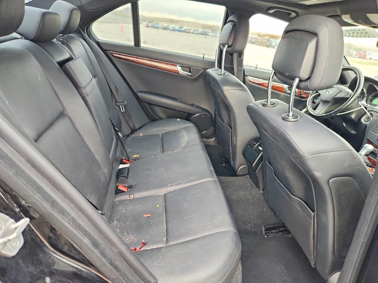 2011 Mercedes-benz C 300 4matic Black vin: WDDGF8BBXBR174091