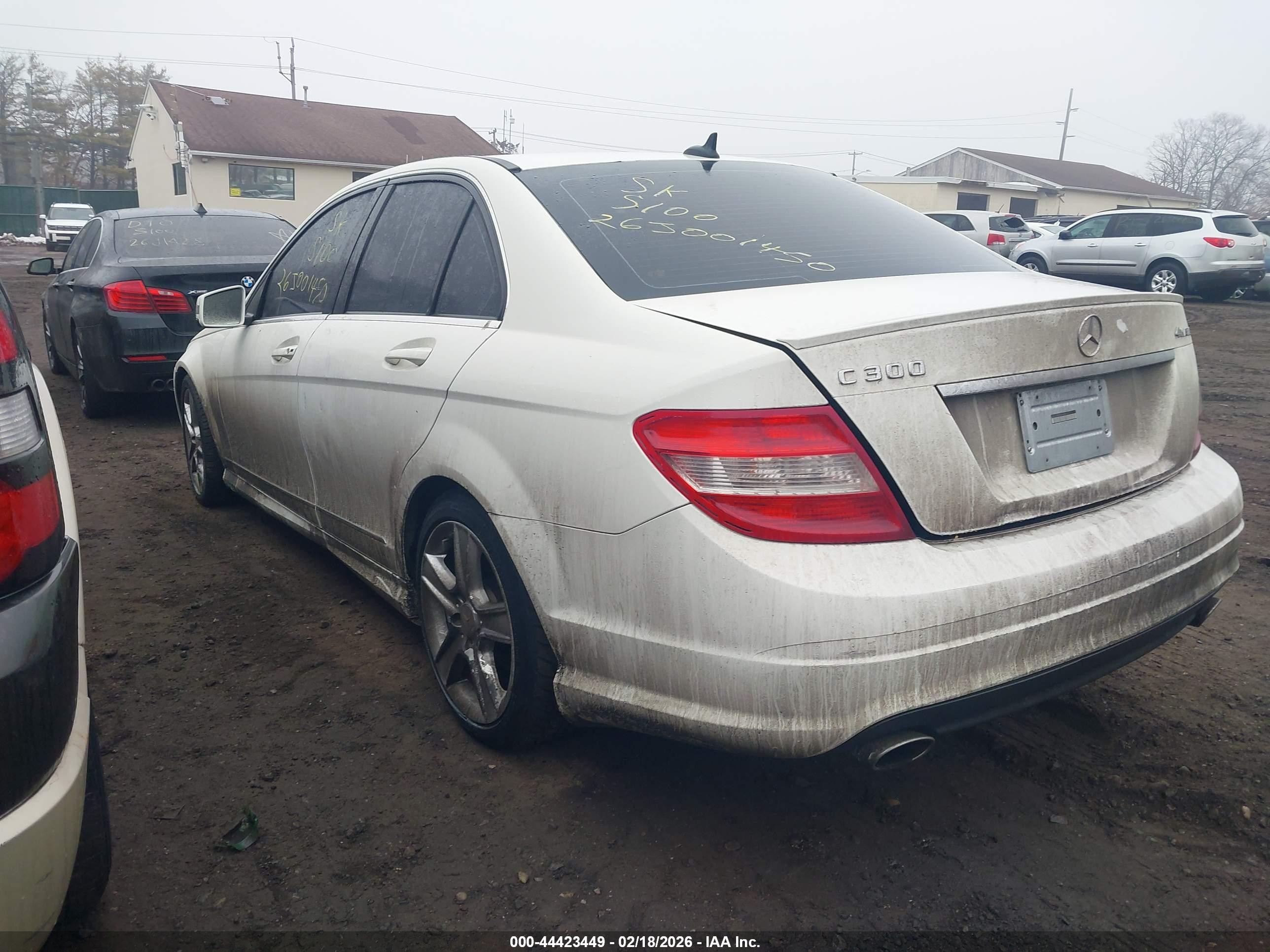 2011 Mercedes-benz C 300 Luxury 4matic/sport 4matic Белый vin: WDDGF8BBXBR180490