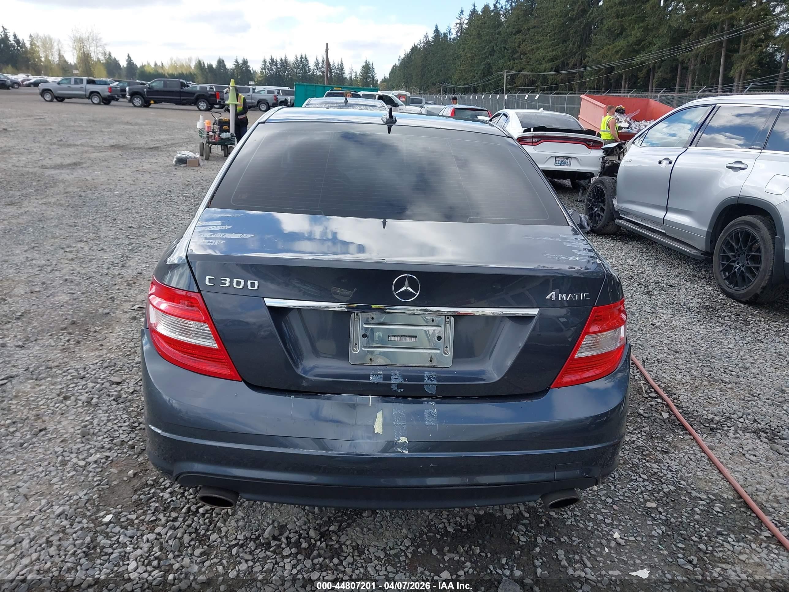 2011 Mercedes-benz C 300 Luxury 4matic/sport 4matic Серый vin: WDDGF8BBXBR186015