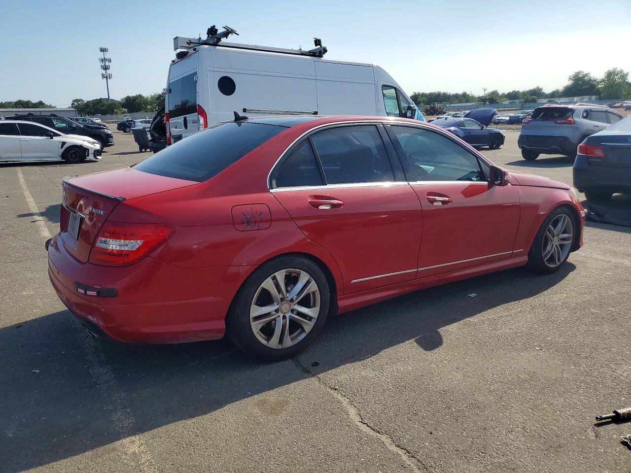 2012 Mercedes-benz C 300 4matic Red vin: WDDGF8BBXCF862563