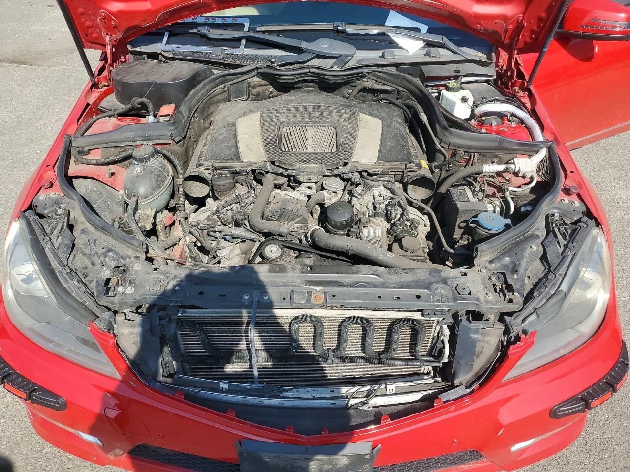 2012 Mercedes-benz C 300 4matic Red vin: WDDGF8BBXCF862563