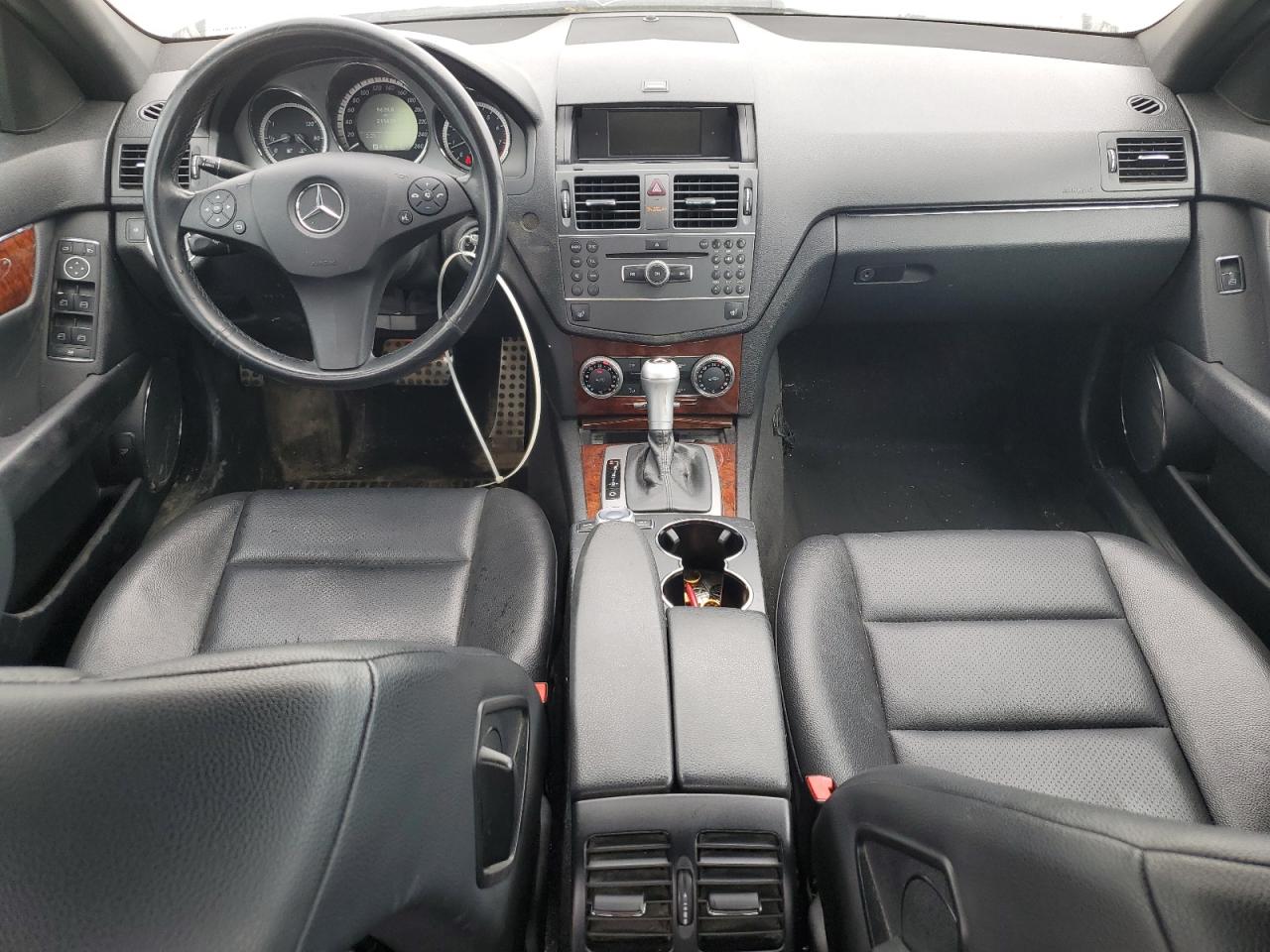 2011 Mercedes-benz C 250 4matic White vin: WDDGF8FB0BA489586