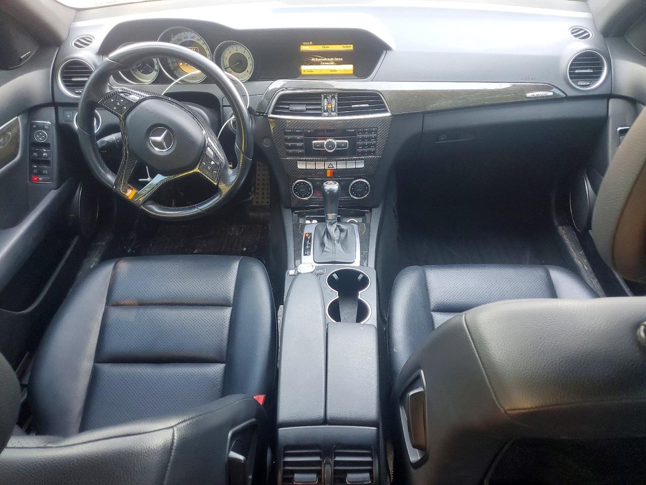 2012 Mercedes-benz C 250 4matic Серый vin: WDDGF8FB0CA709066