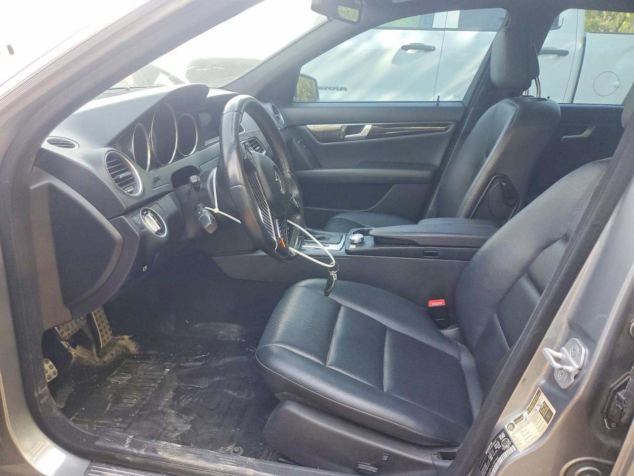 2012 Mercedes-benz C 250 4matic Серый vin: WDDGF8FB0CA709066