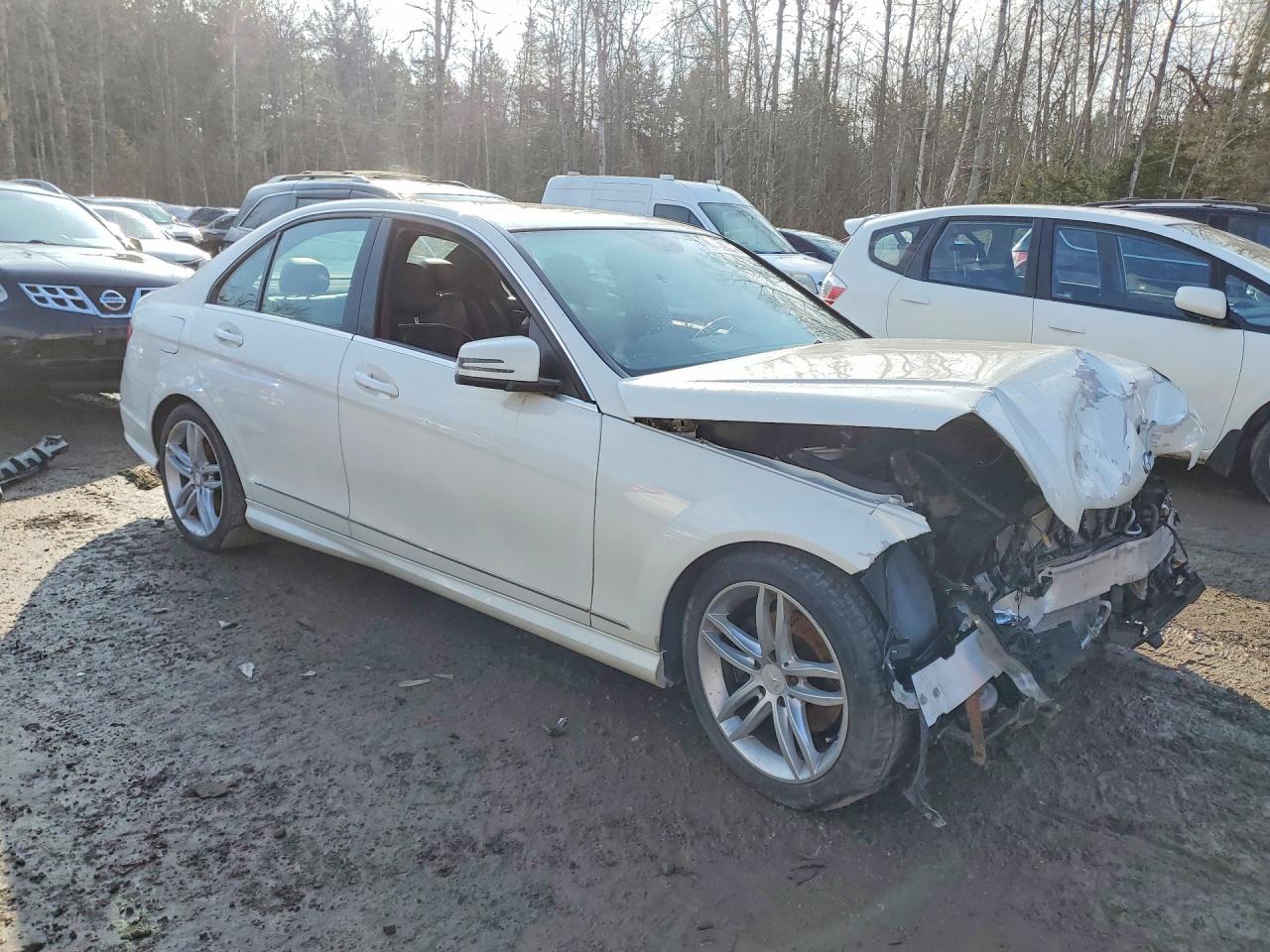2012 Mercedes-benz C 250 4matic White vin: WDDGF8FB0CF916799