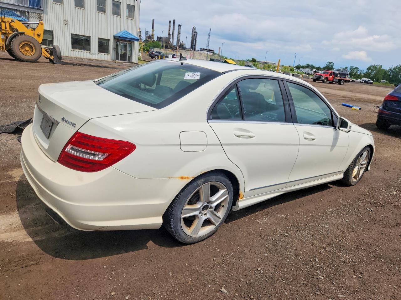 2012 Mercedes-benz C 250 4matic White vin: WDDGF8FB1CA633826