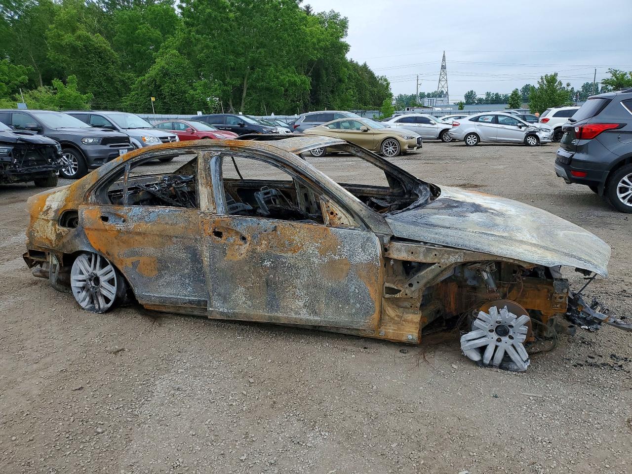 2011 Mercedes-benz C 250 4matic Burn vin: WDDGF8FB7BA518758