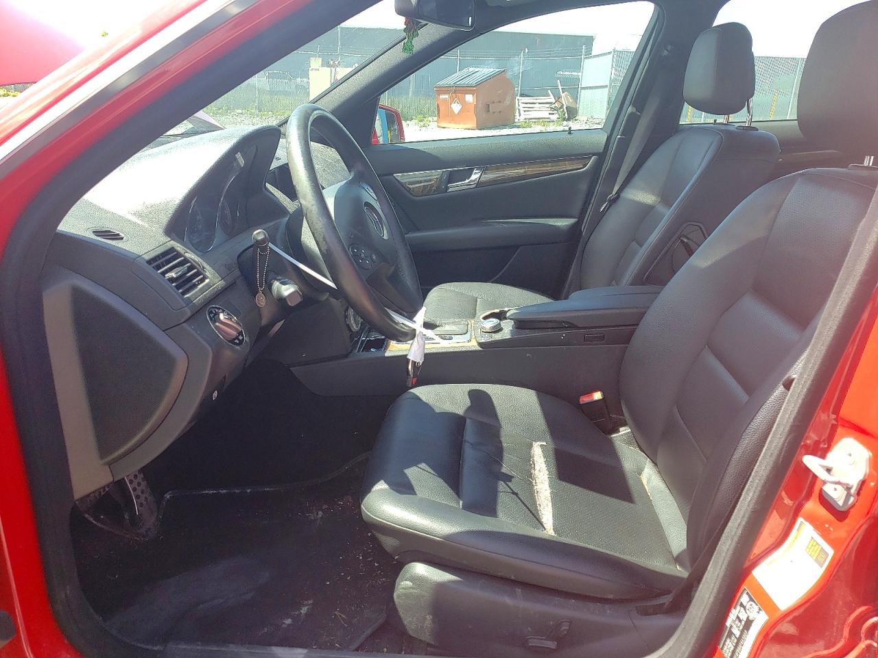 2010 Mercedes-benz C 250 4matic Red vin: WDDGF8FB8AF463822