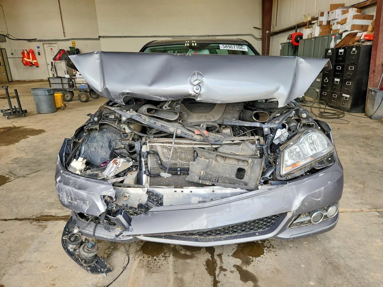 2012 Mercedes-benz C 250 4matic Gray vin: WDDGF8FB8CA597374