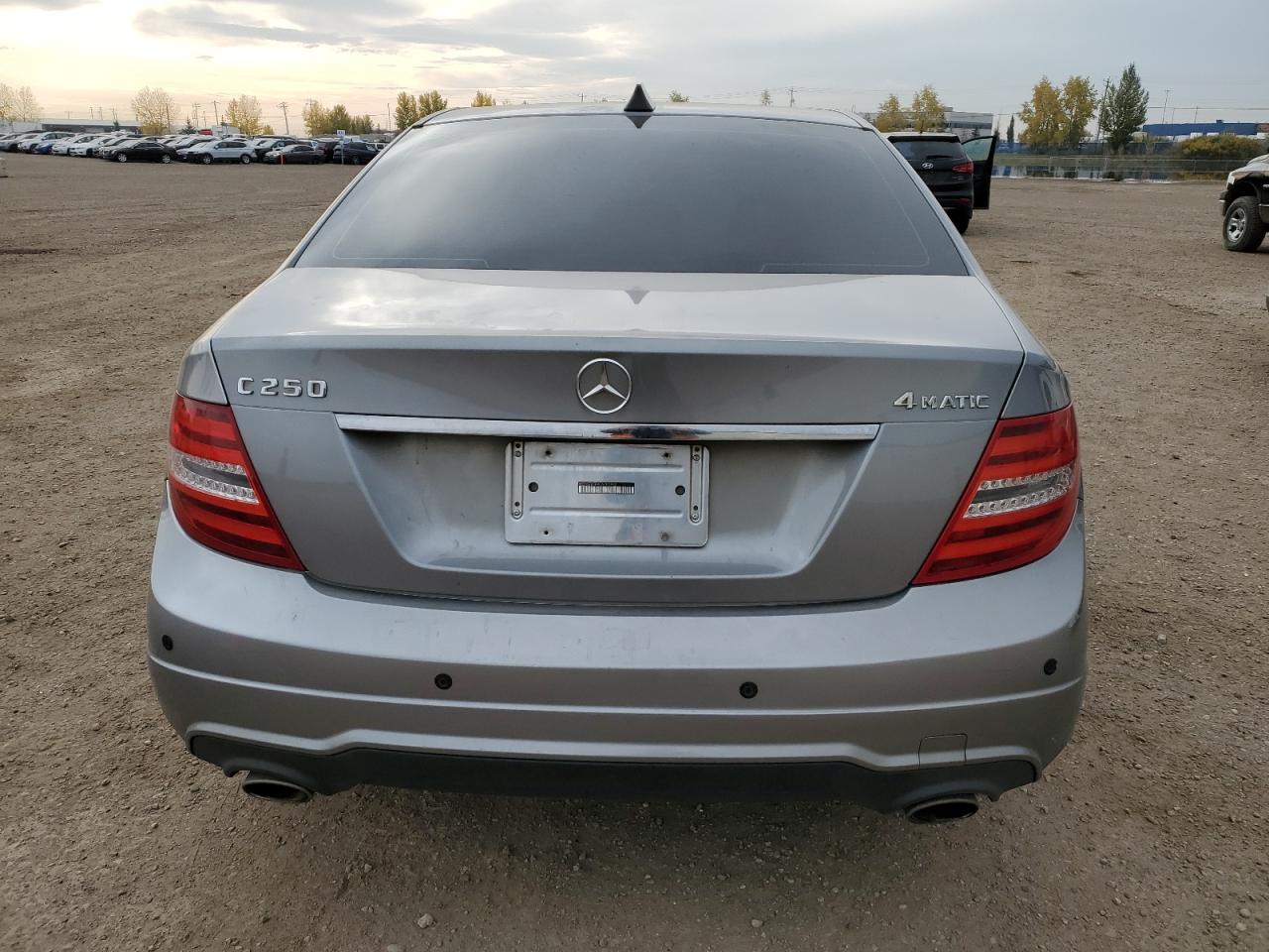 2012 Mercedes-benz C 250 4matic Gray vin: WDDGF8FB9CA700852
