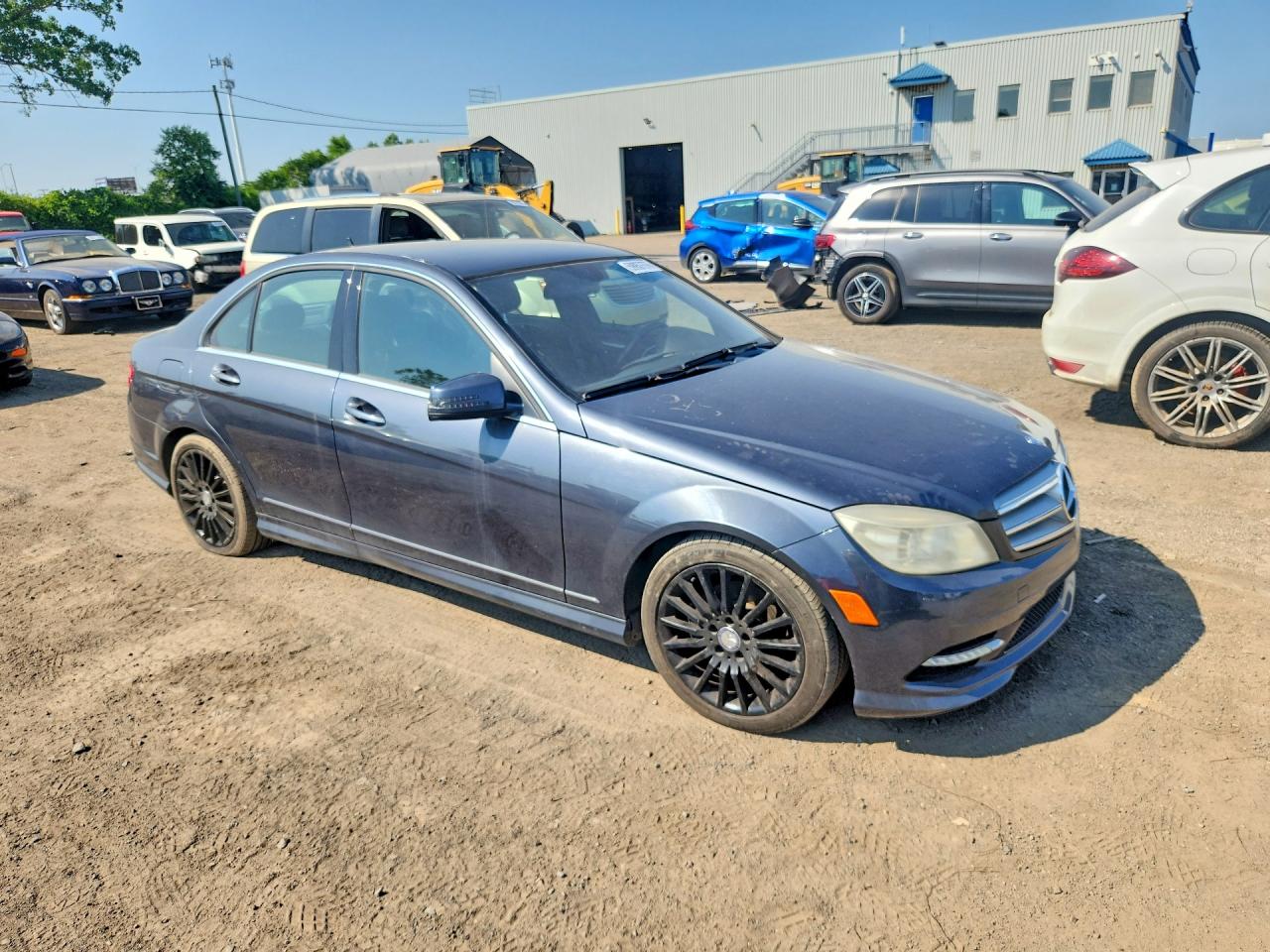 2011 Mercedes-benz C 250 4matic Gray vin: WDDGF8FBXBA496559