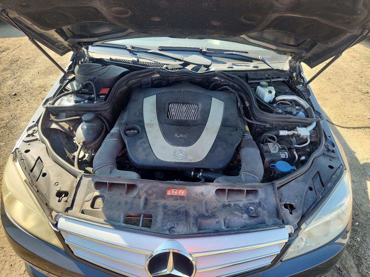 2011 Mercedes-benz C 250 4matic Gray vin: WDDGF8FBXBA496559