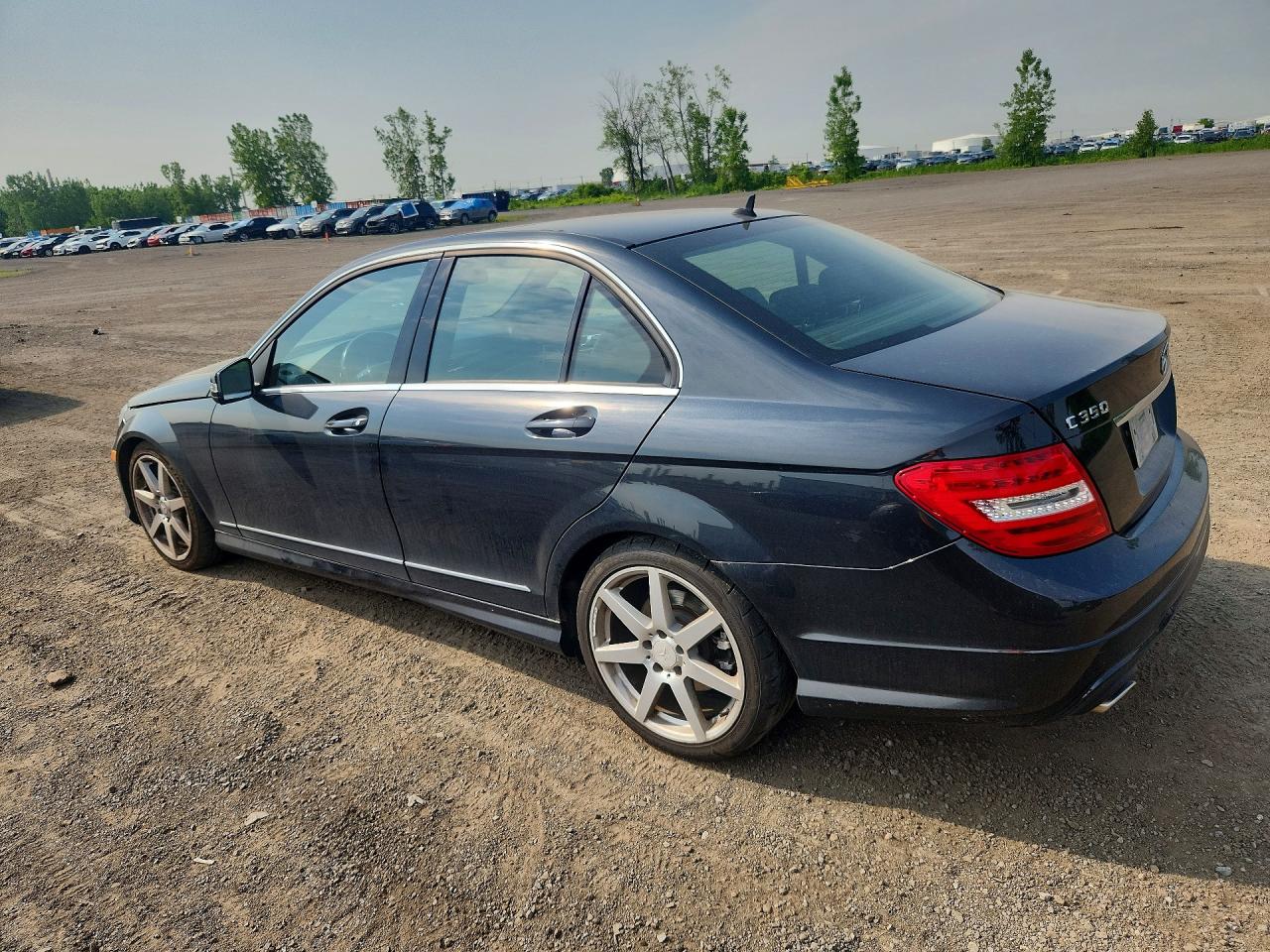 2013 Mercedes-benz C 350 4matic Blue vin: WDDGF8JB5DA797802
