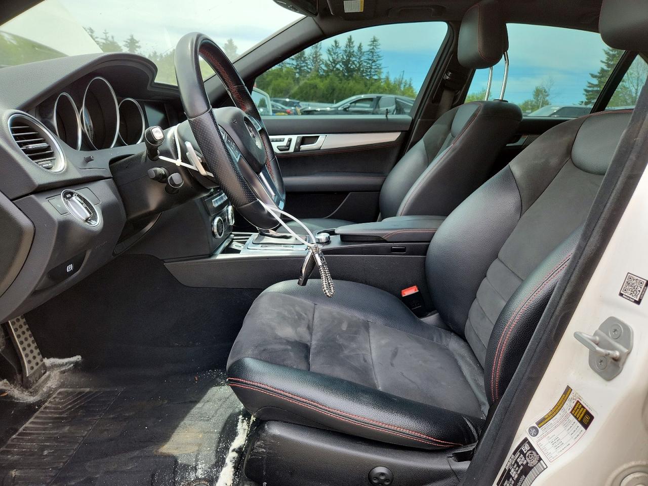2014 Mercedes-benz C 350 4matic Белый vin: WDDGF8JB6EA960006