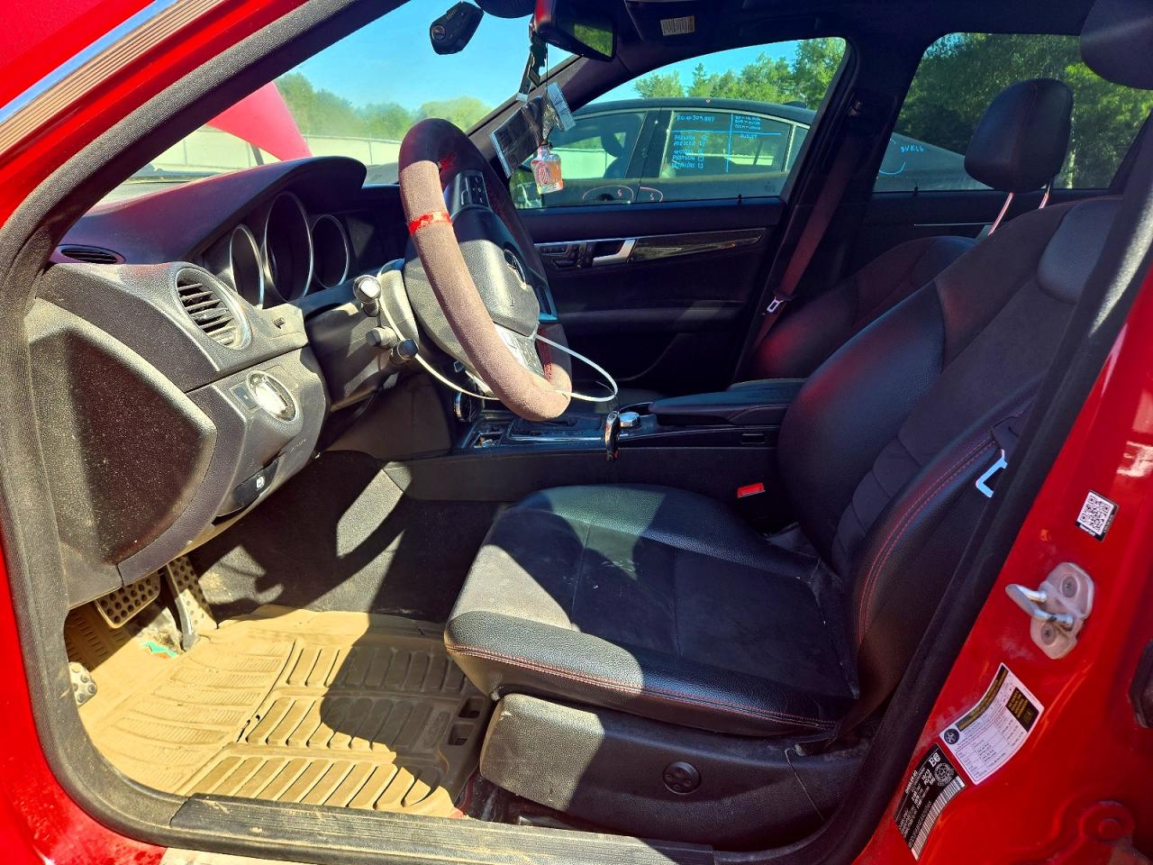 2014 Mercedes-benz C 350 4matic Red vin: WDDGF8JB9EA920566