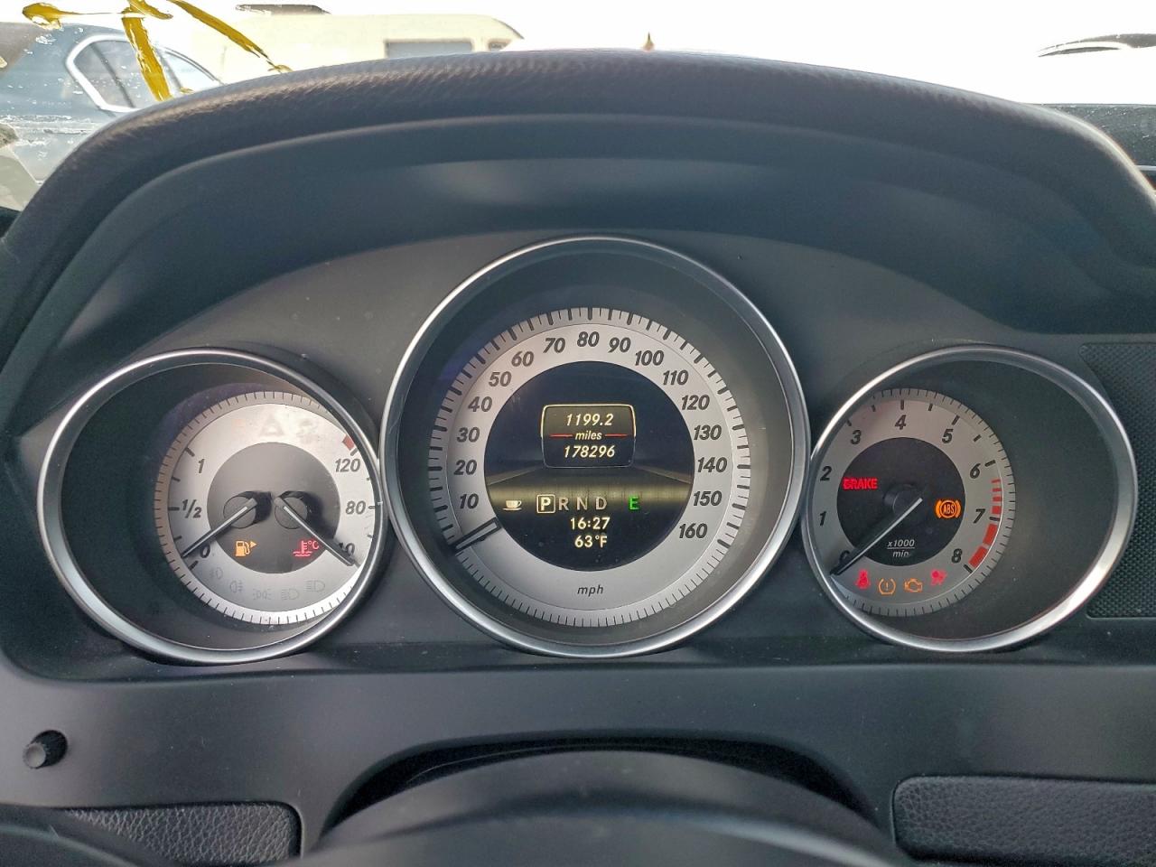 2013 Mercedes-benz C 250 Черный vin: WDDGJ4HB0DF977365