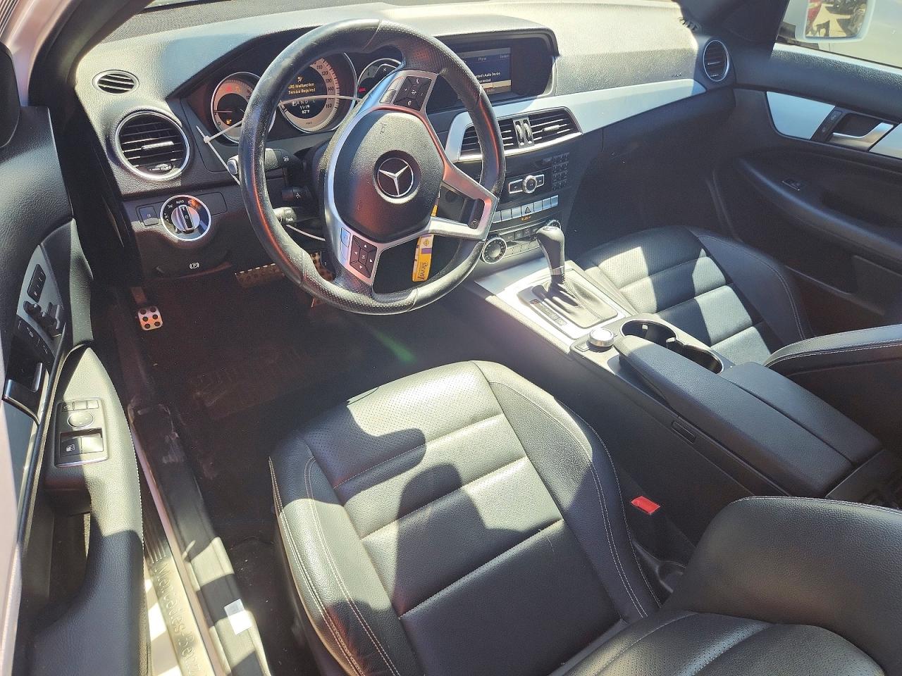2013 Mercedes-benz C 250 White vin: WDDGJ4HB0DF977527