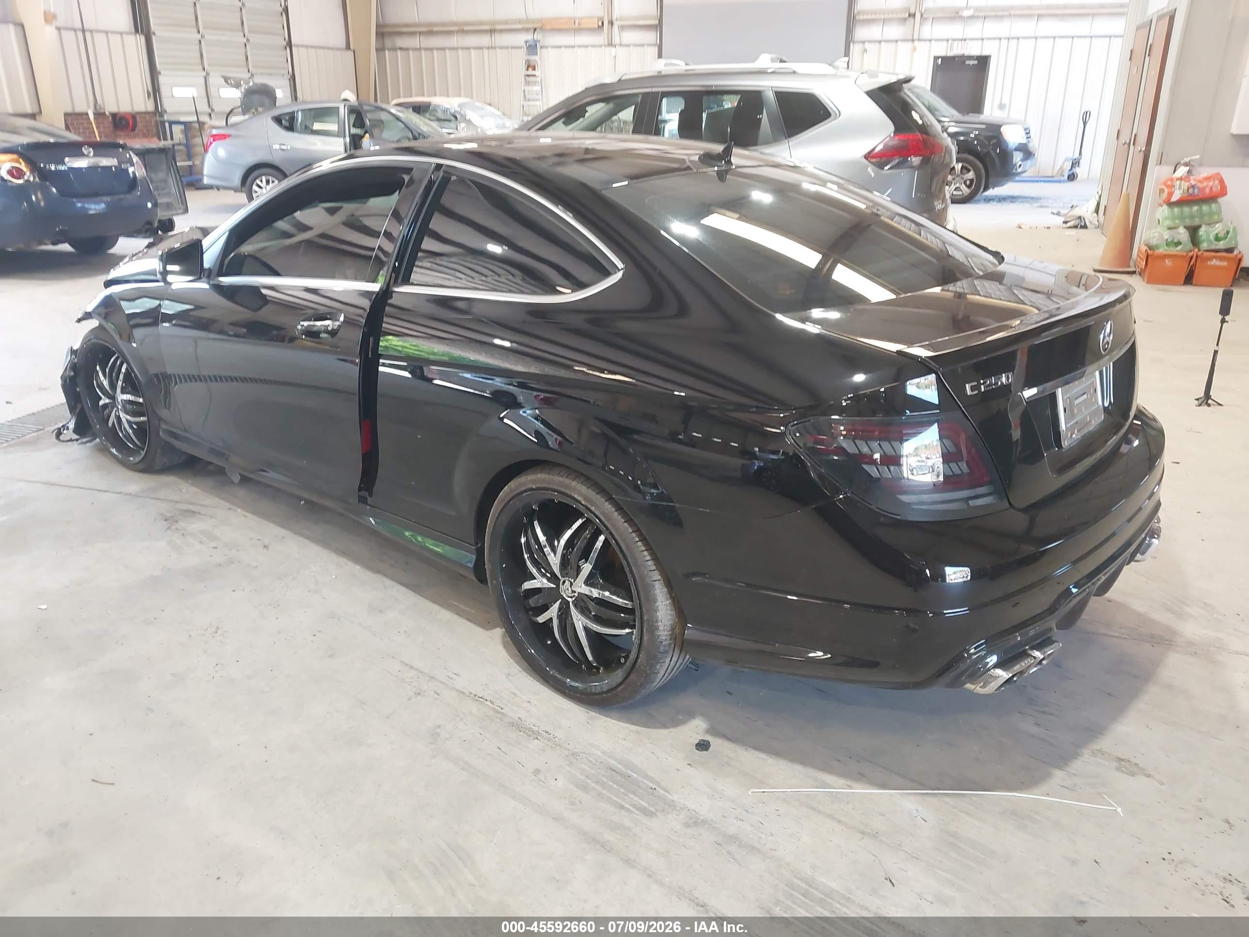 2013 Mercedes-benz C 250   Black vin: WDDGJ4HB0DF992139
