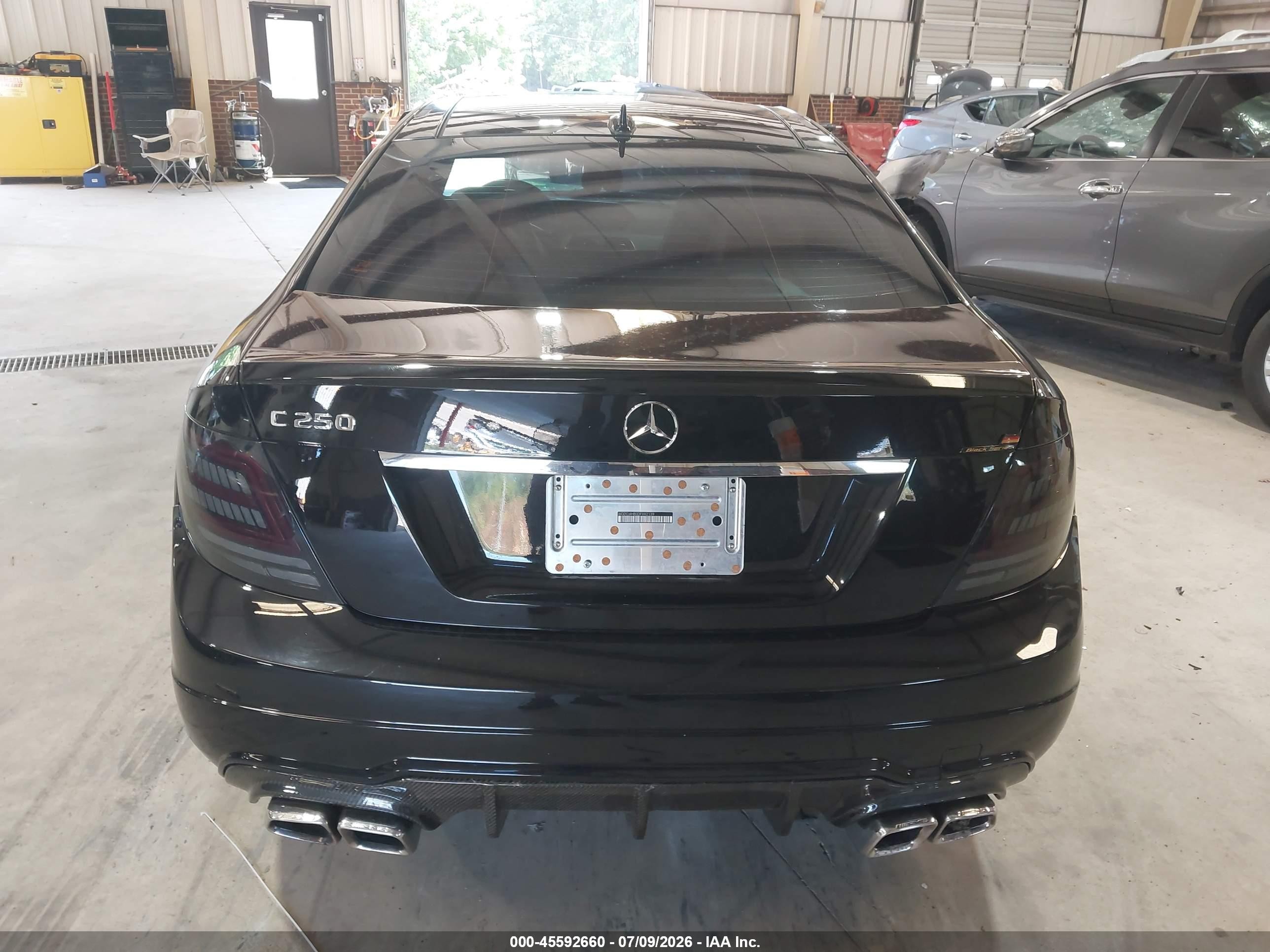2013 Mercedes-benz C 250   Black vin: WDDGJ4HB0DF992139