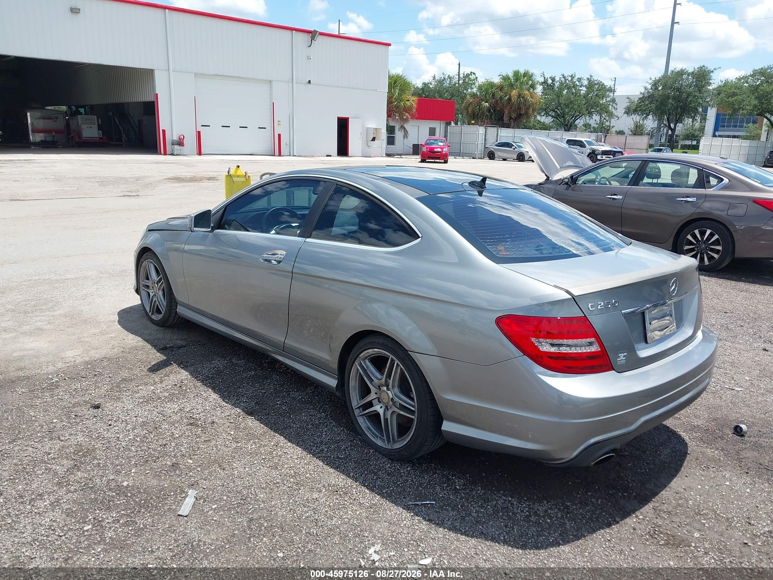 2015 Mercedes-benz C 250 Silver vin: WDDGJ4HB0FG374512