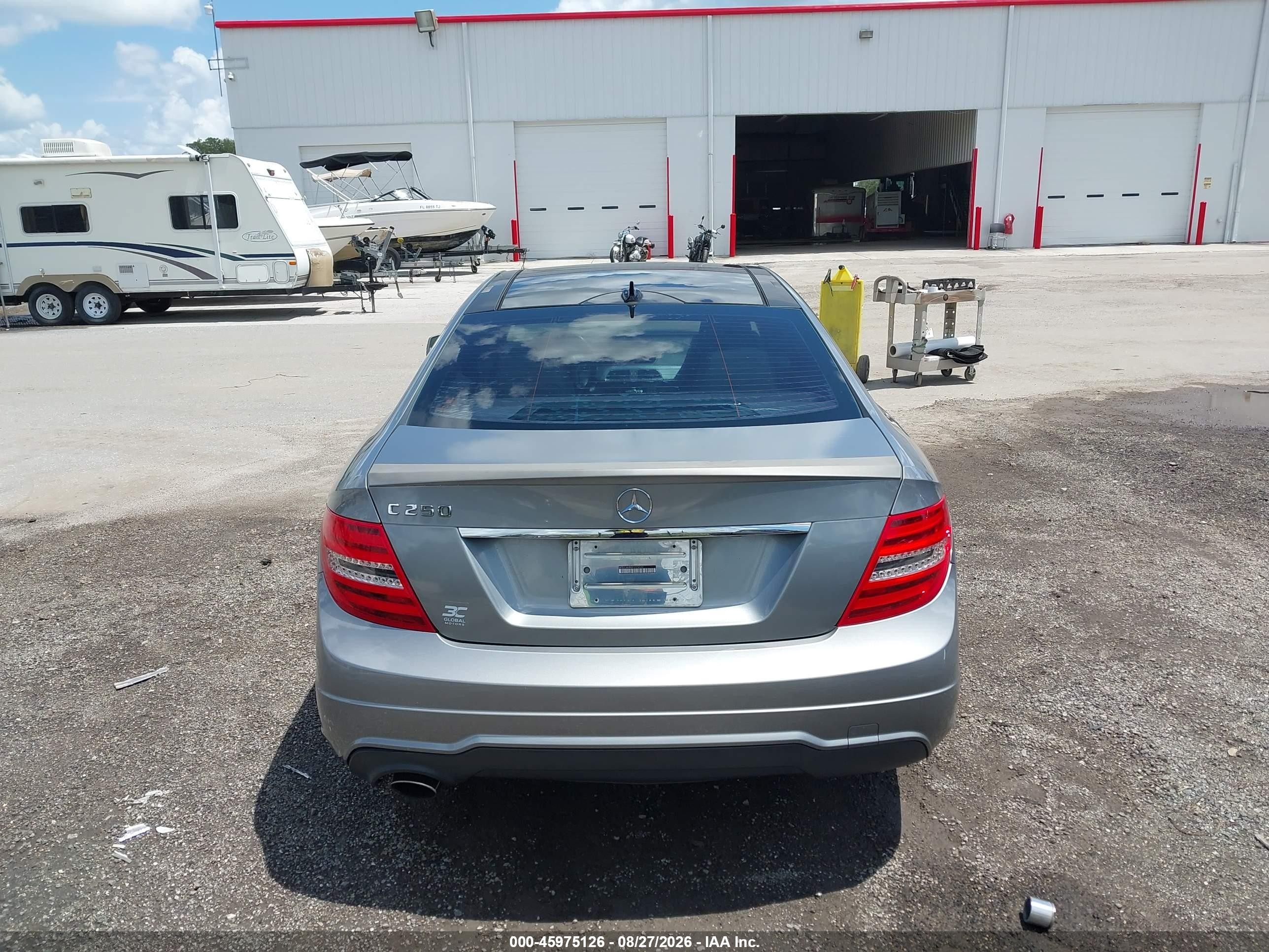 2015 Mercedes-benz C 250 Silver vin: WDDGJ4HB0FG374512