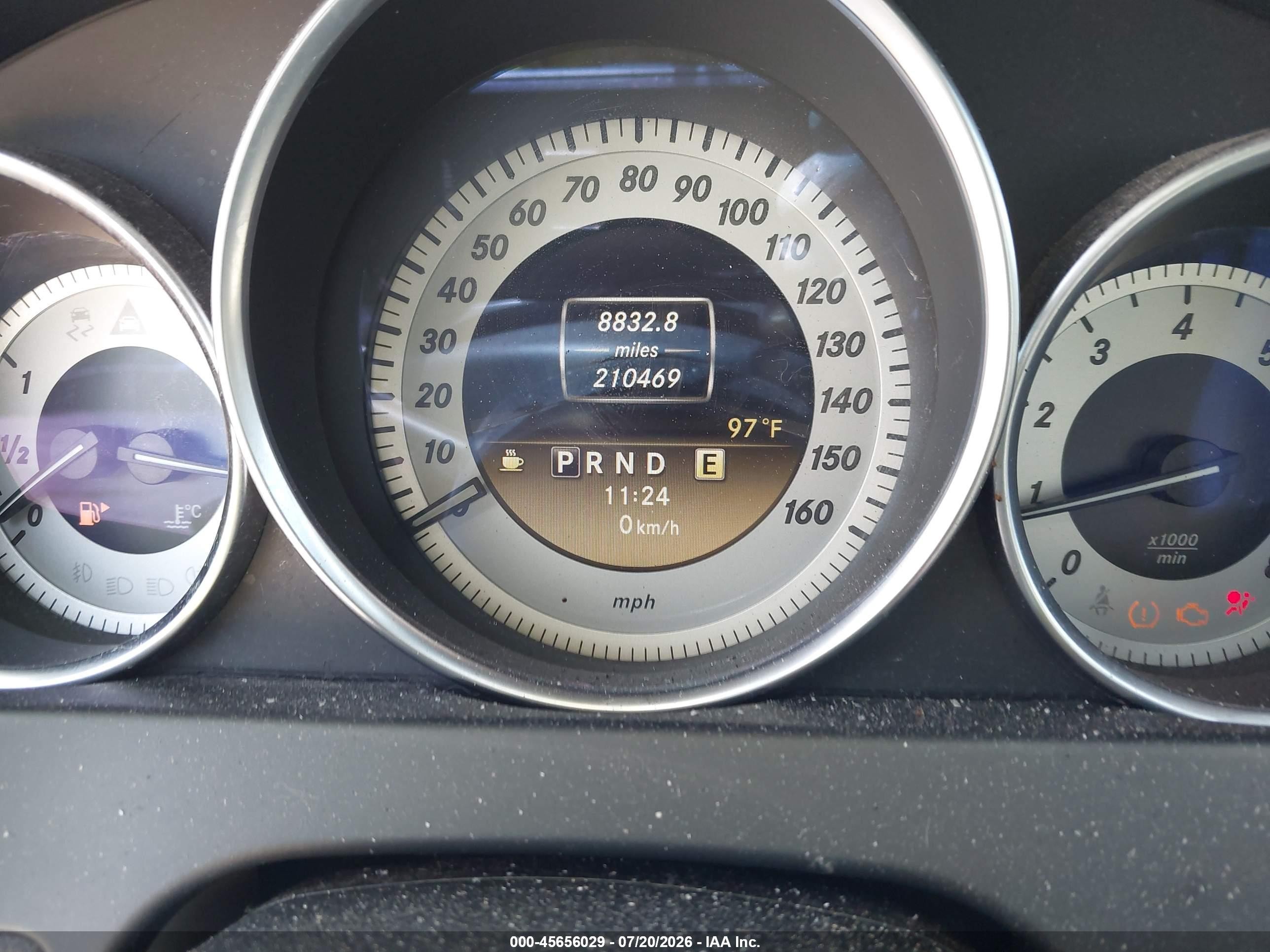 2012 Mercedes-benz C 250   Белый vin: WDDGJ4HB1CF752757