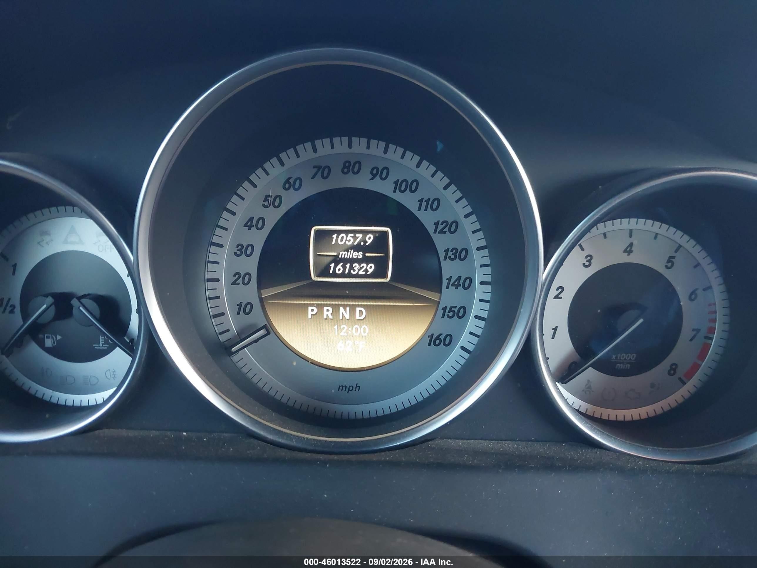 2012 Mercedes-benz C 250 Purple vin: WDDGJ4HB1CF775648