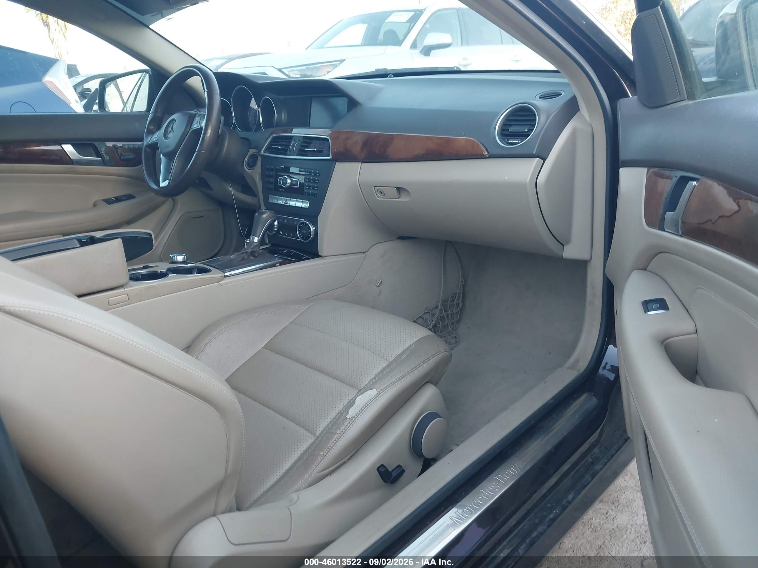 2012 Mercedes-benz C 250 Purple vin: WDDGJ4HB1CF775648