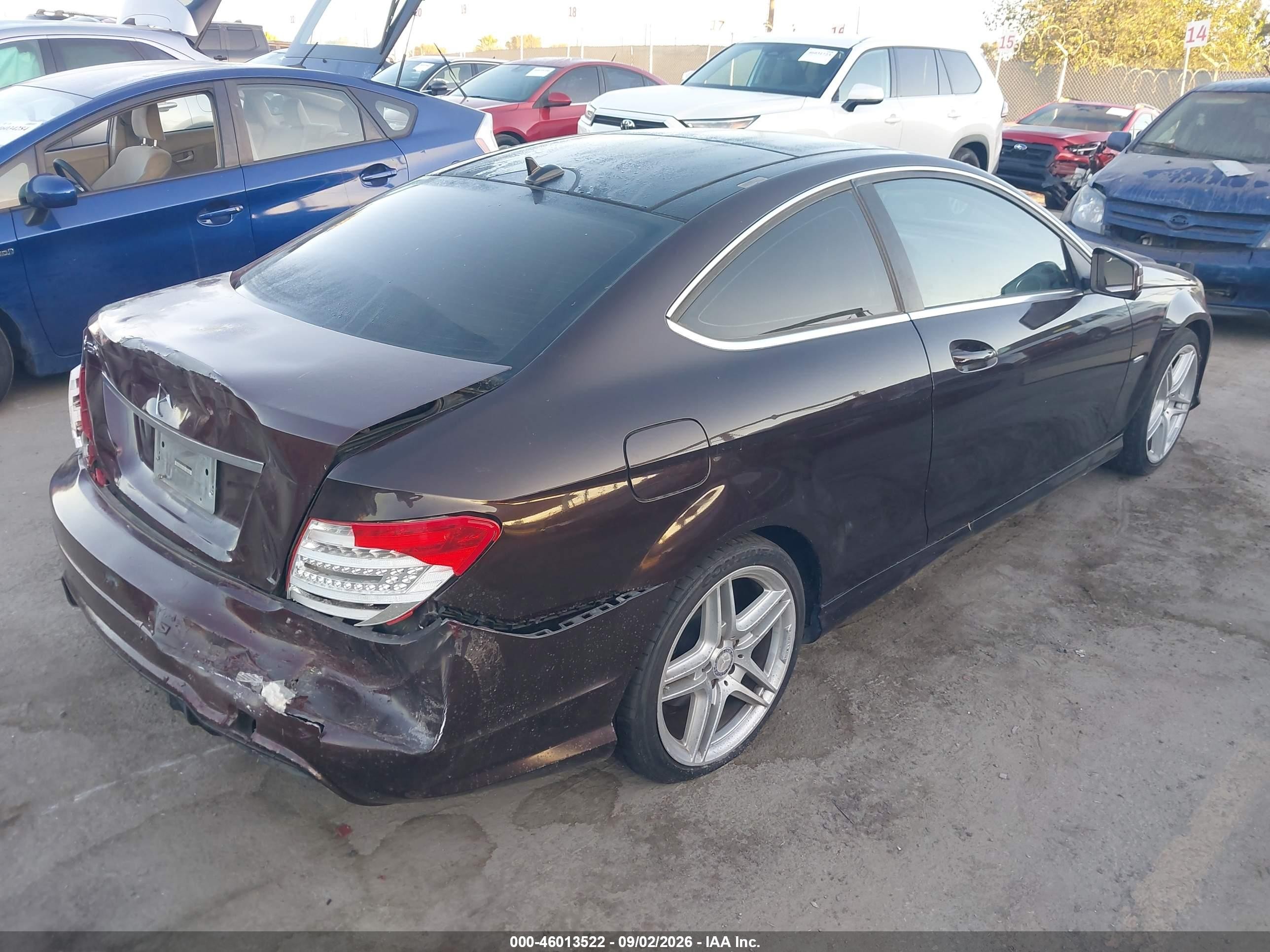 2012 Mercedes-benz C 250 Purple vin: WDDGJ4HB1CF775648