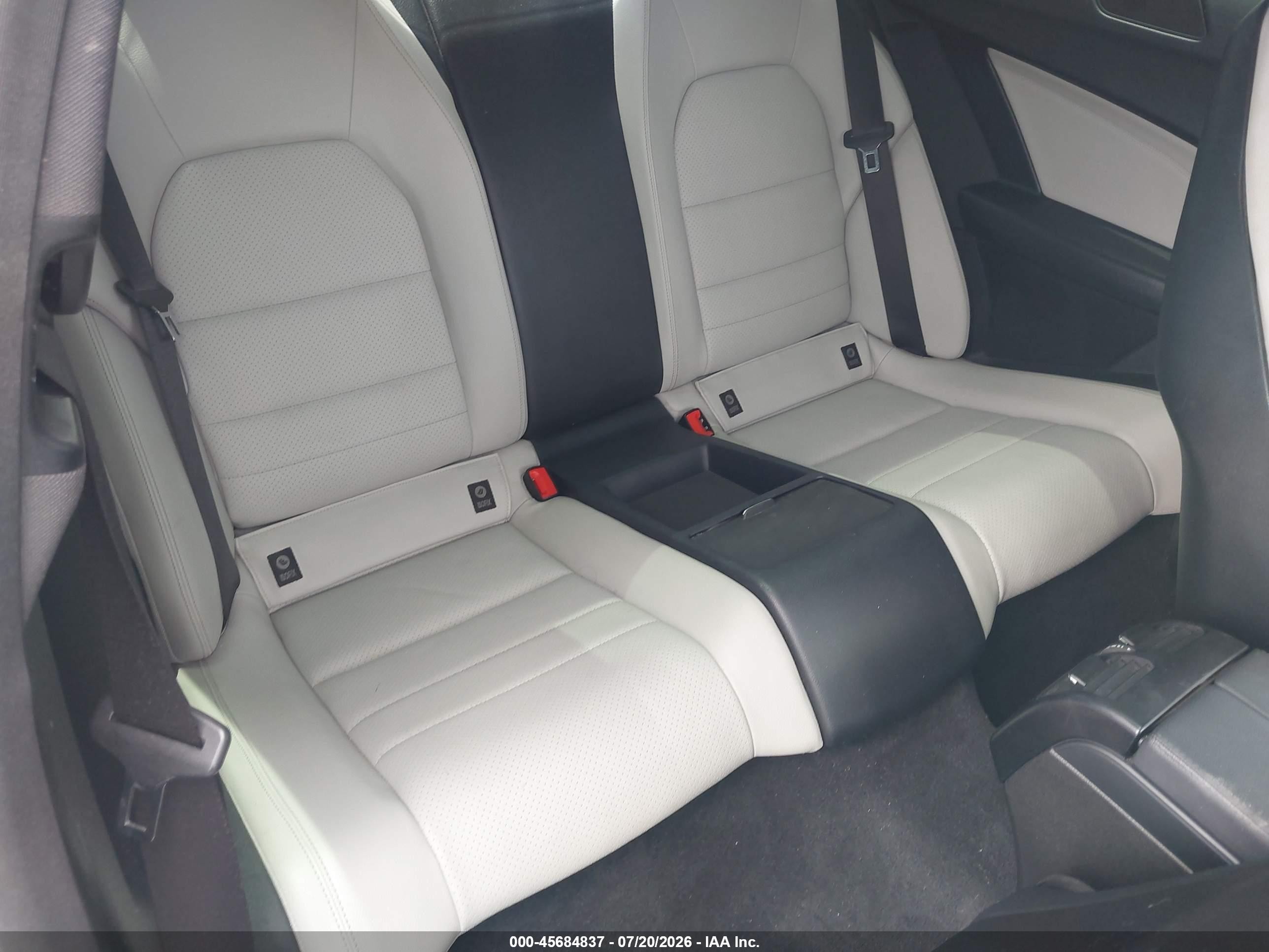 2012 Mercedes-benz C 250   Blue vin: WDDGJ4HB1CF873546