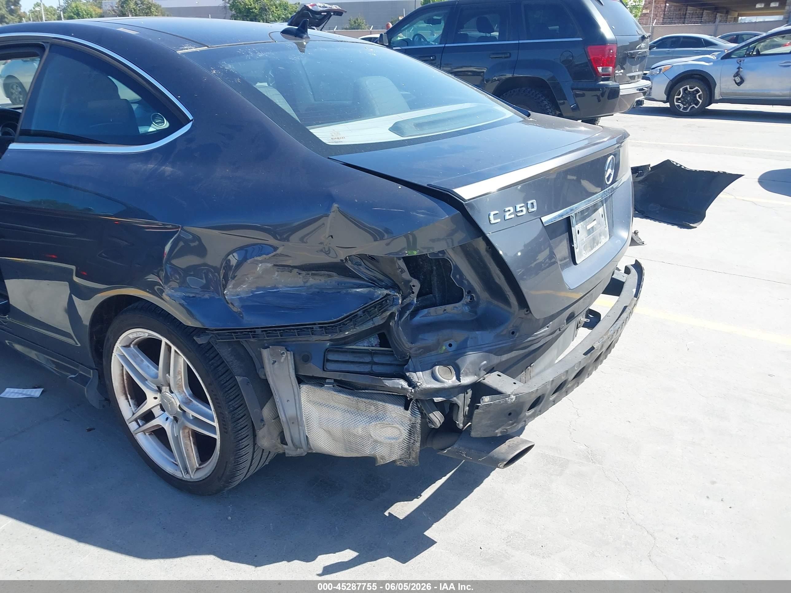 2013 Mercedes-benz C 250   Gray vin: WDDGJ4HB1DF950577